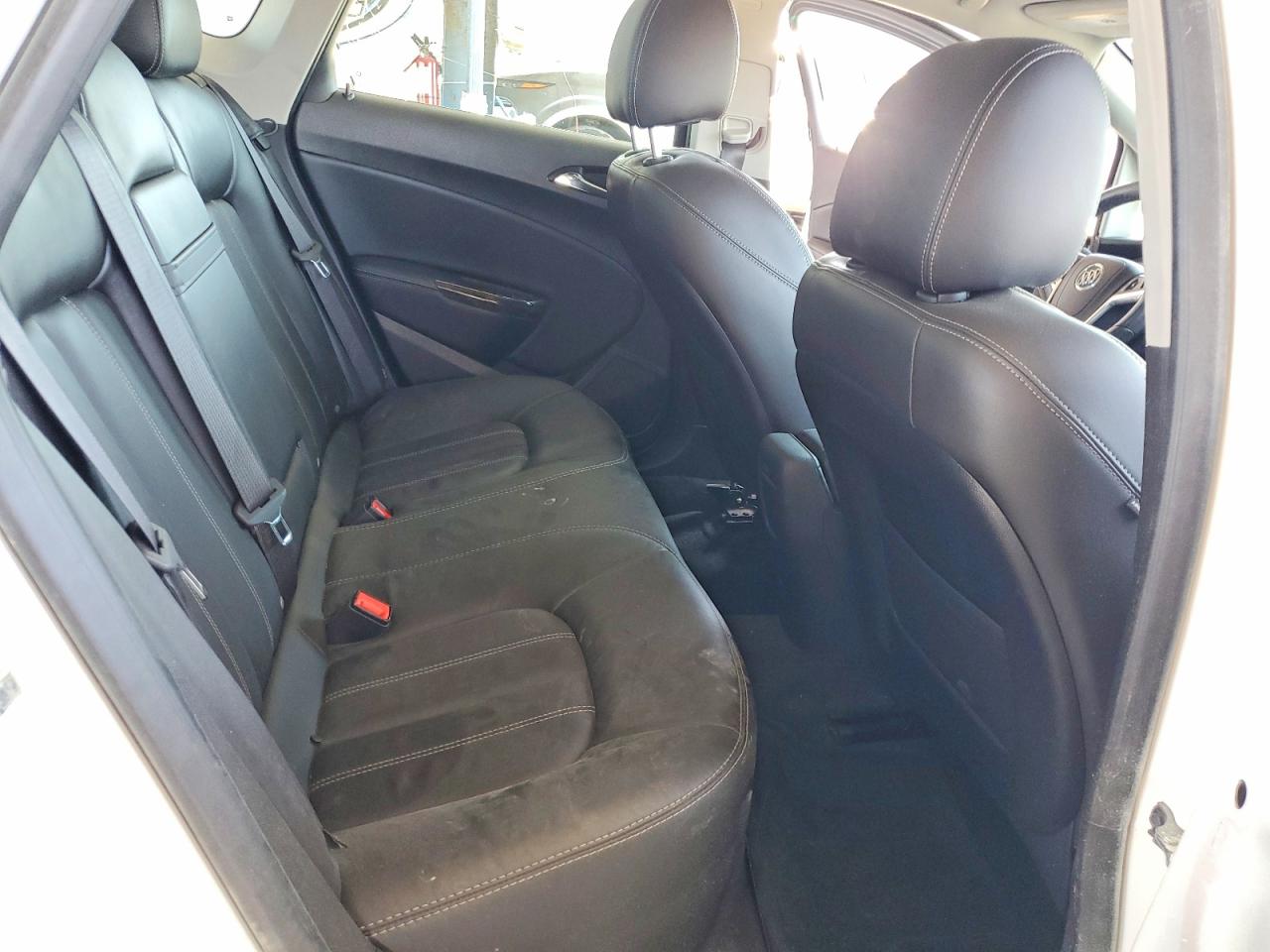 2014 Buick Verano Premium Белый vin: 1G4PT5SV2E4114895