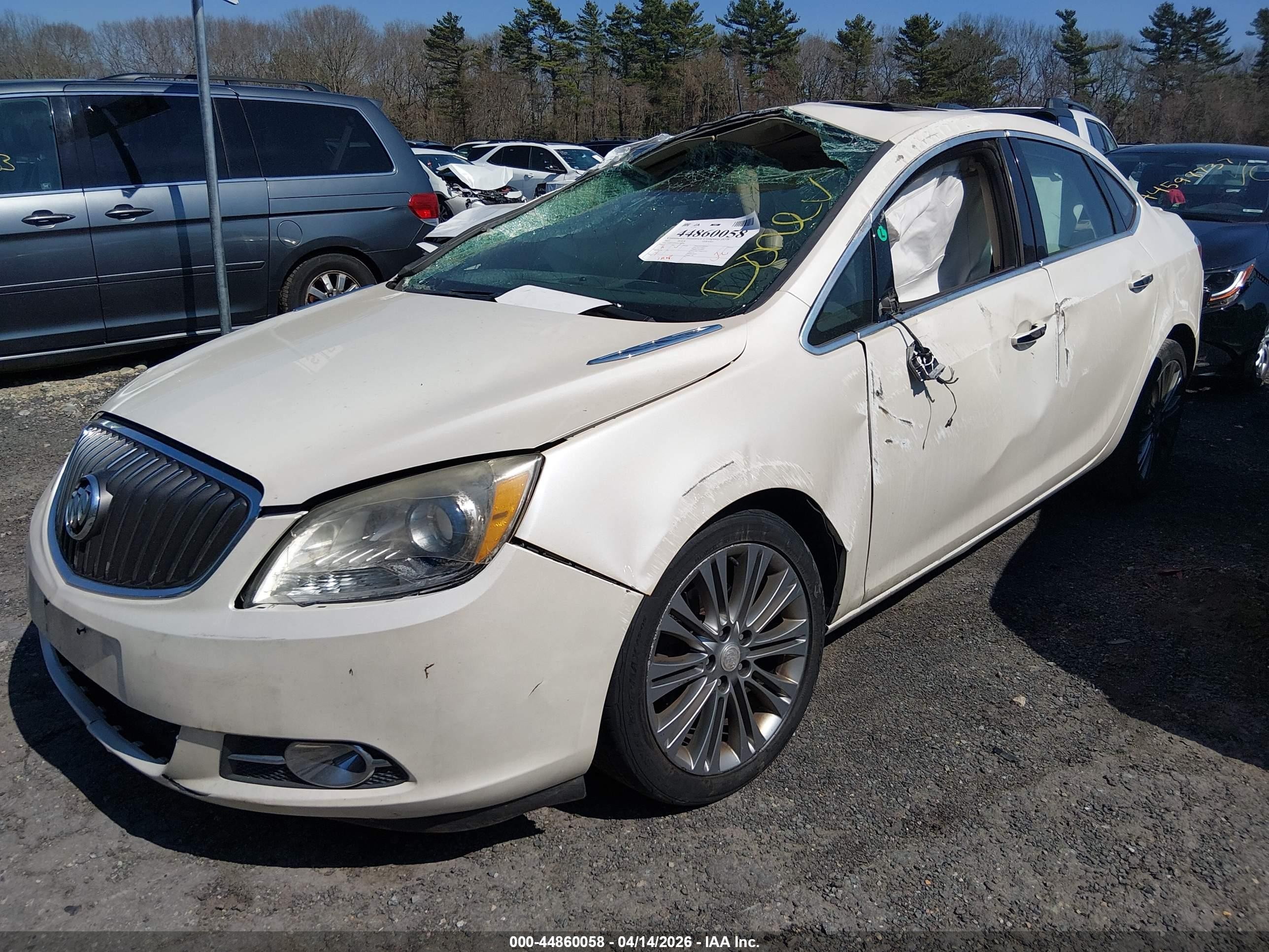 2013 Buick Verano Premium Group White vin: 1G4PT5SV3D4199048