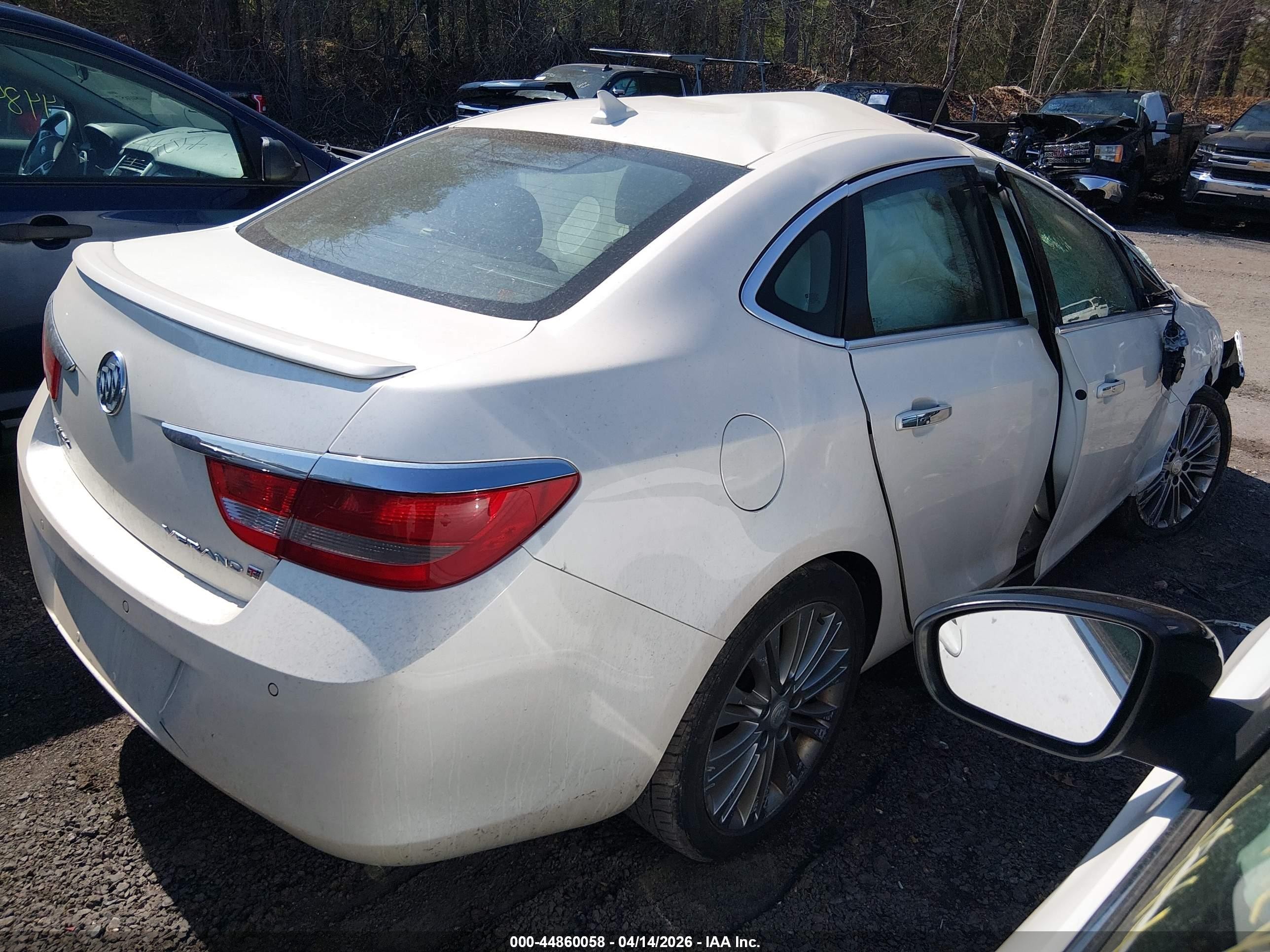 2013 Buick Verano Premium Group White vin: 1G4PT5SV3D4199048