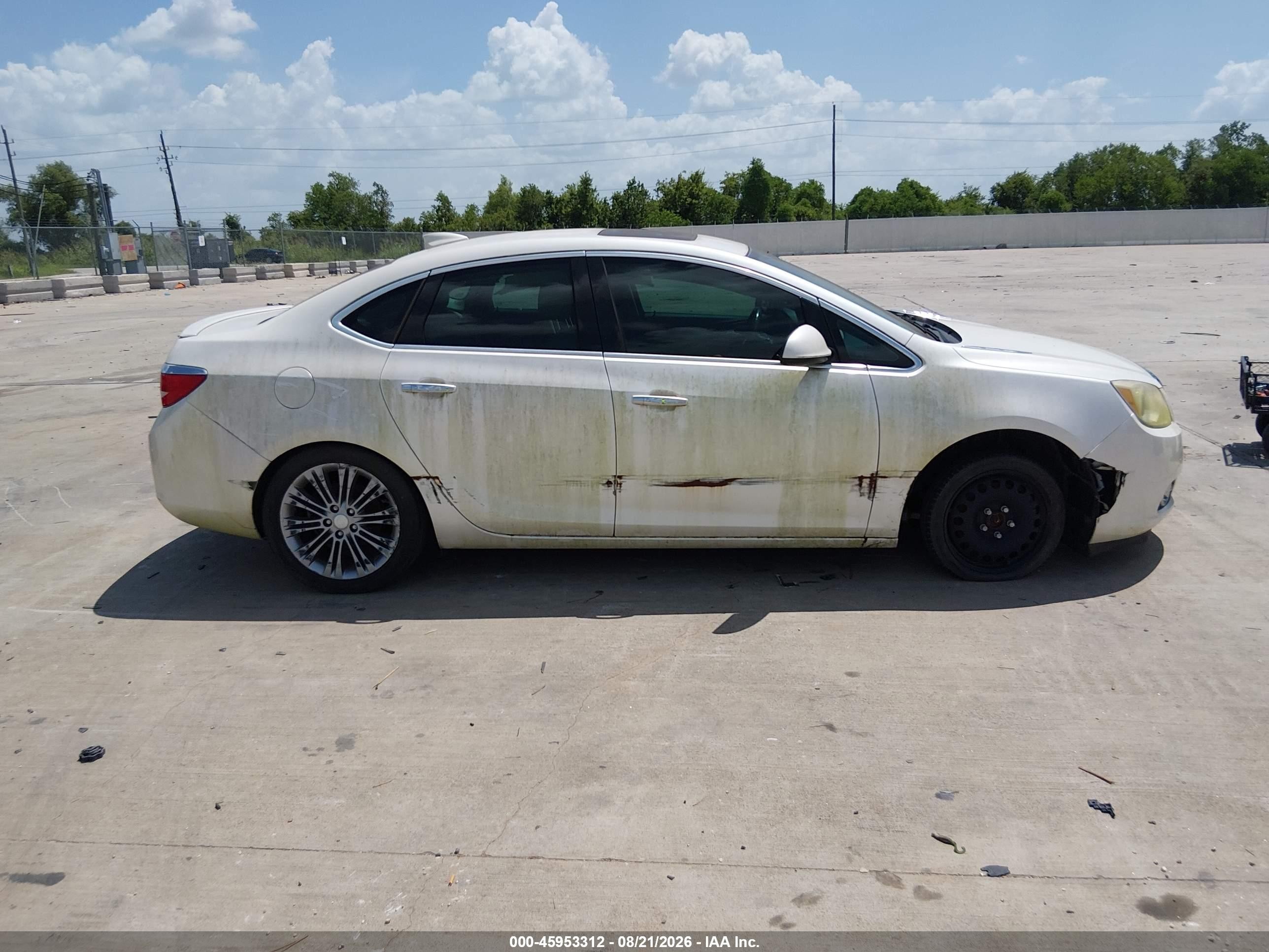 2015 Buick Verano Premium Turbo Group White vin: 1G4PT5SV5F4102564