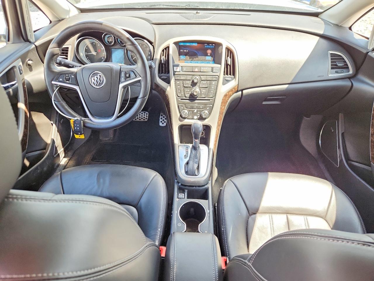 2013 Buick Verano Premium White vin: 1G4PT5SV8D4160908