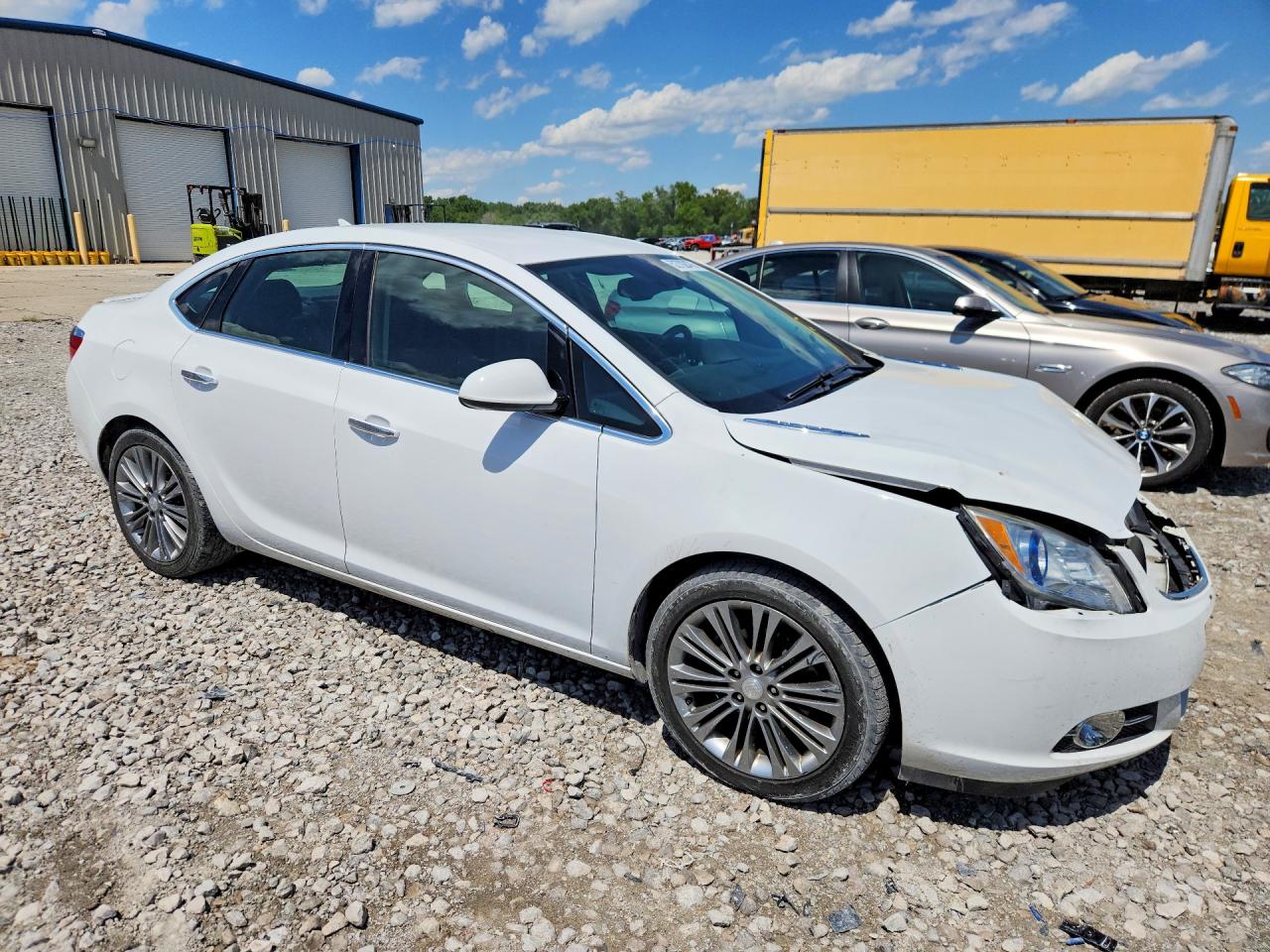 2013 Buick Verano Premium White vin: 1G4PT5SV8D4160908