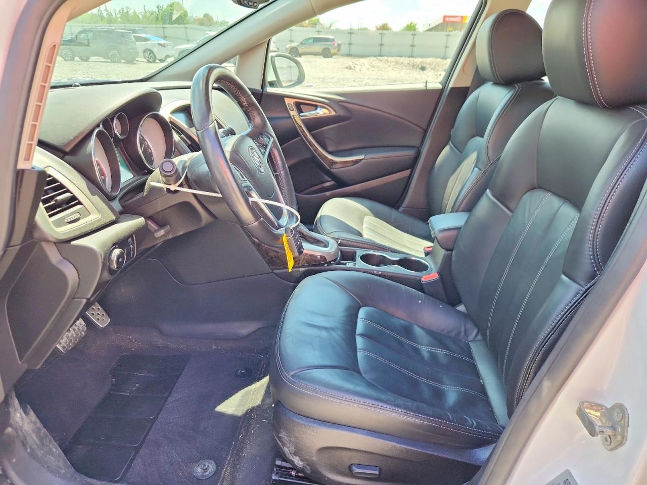 2013 Buick Verano Premium White vin: 1G4PT5SV8D4160908