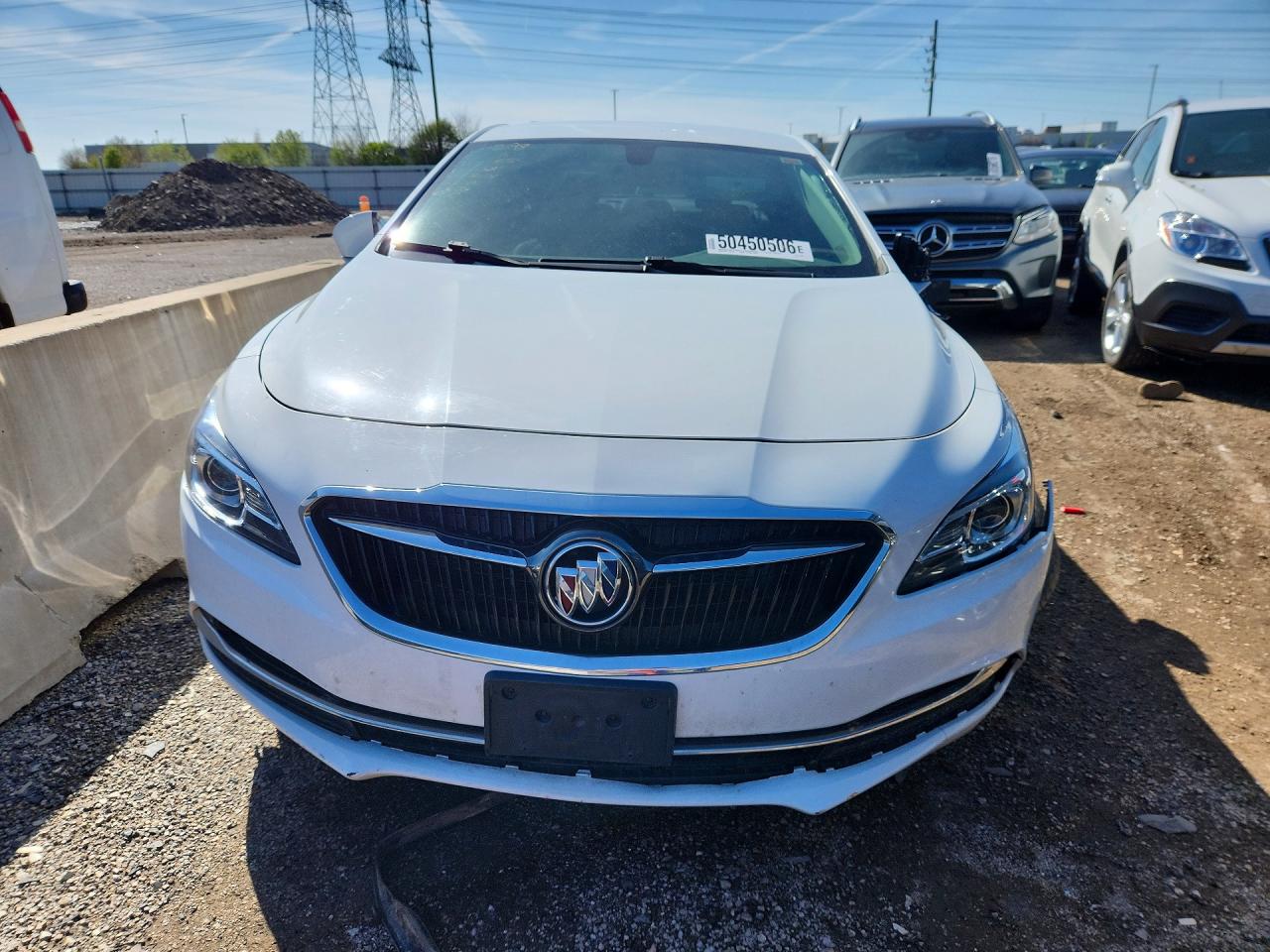 2017 Buick Lacrosse Preferred White vin: 1G4ZN5SS0HU132535