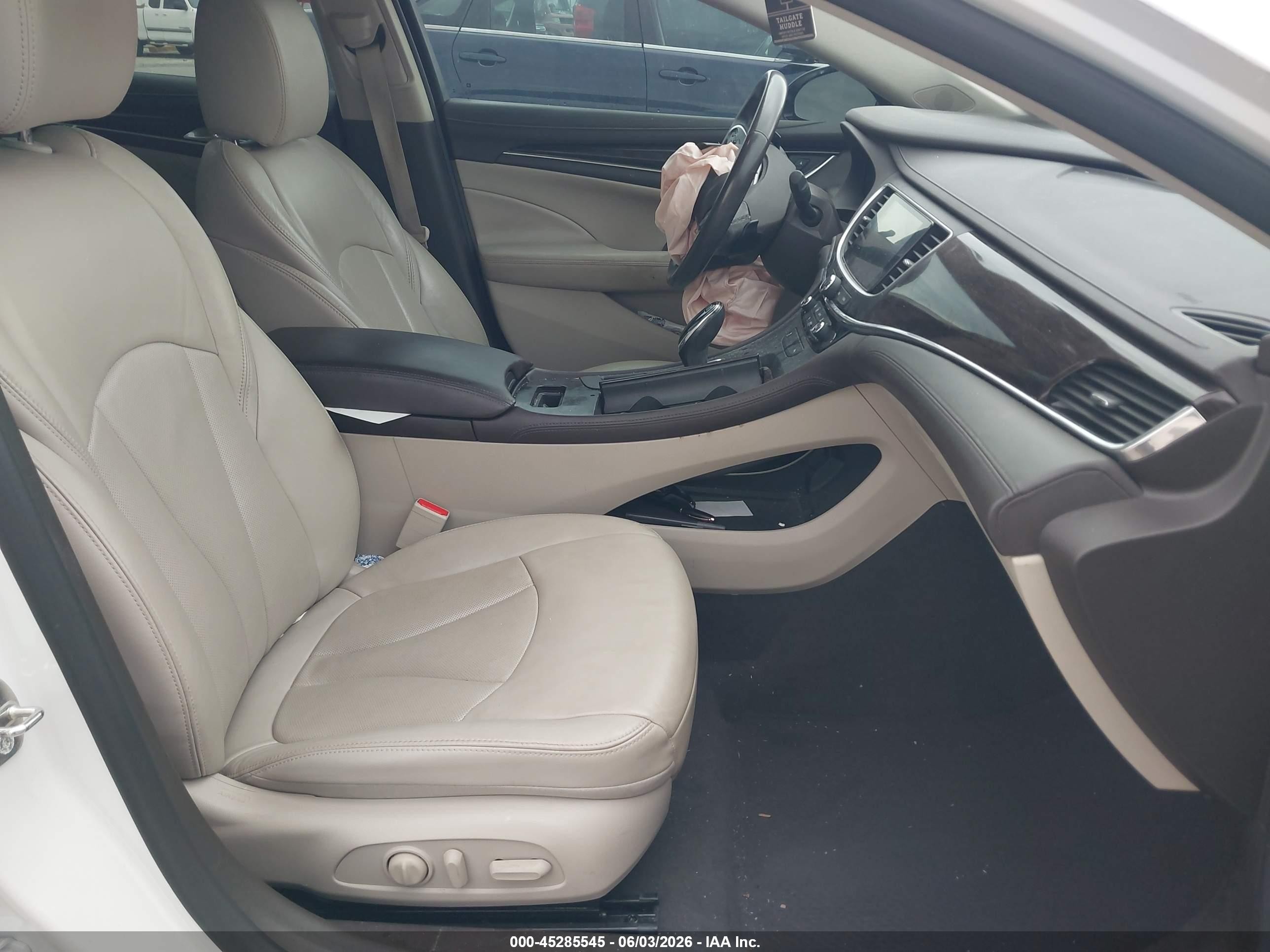 2017 Buick Lacrosse Essence White vin: 1G4ZP5SS1HU182645