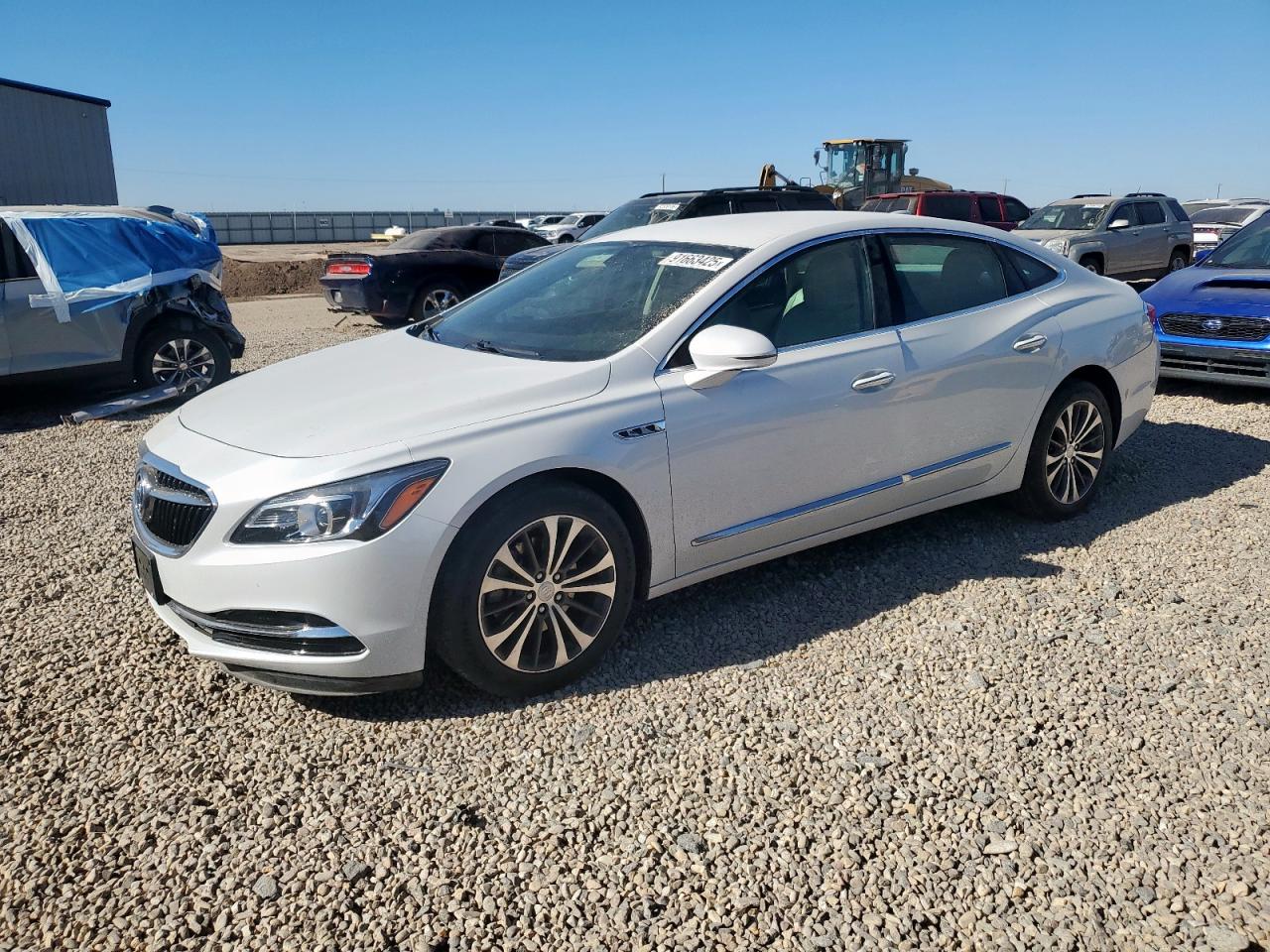 2018 Buick Lacrosse Essence White vin: 1G4ZP5SS2JU106888