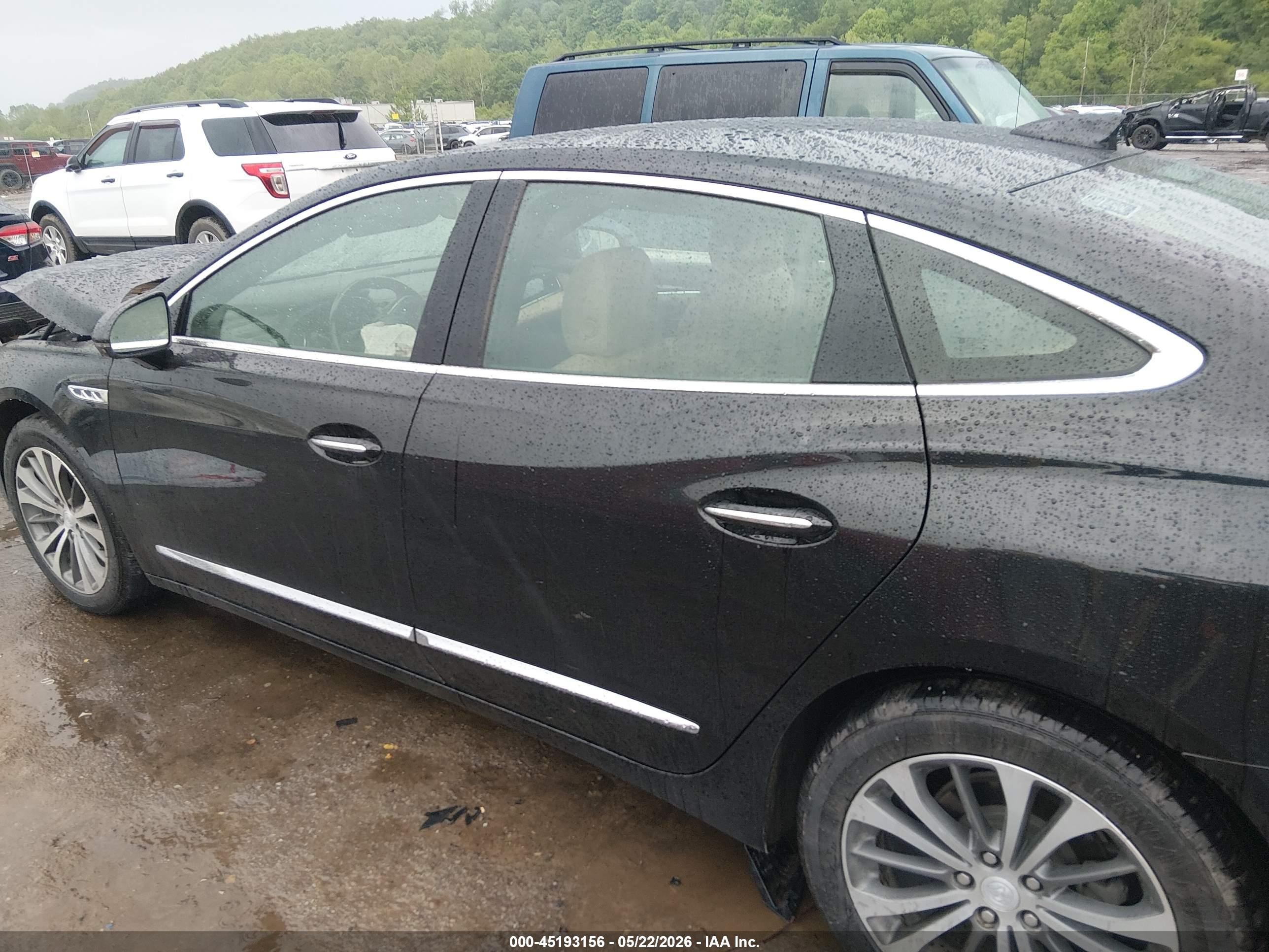 2018 Buick Lacrosse Essence Black vin: 1G4ZP5SS7JU145430