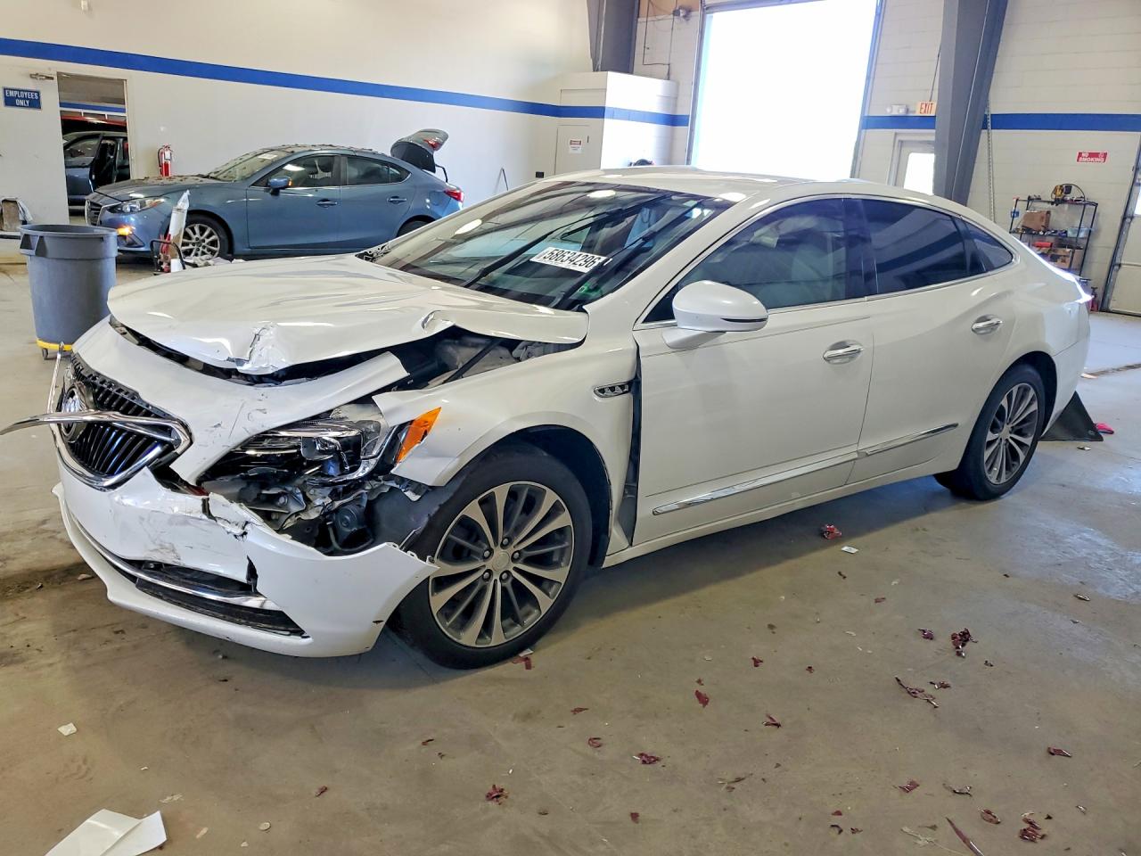 2017 Buick Lacrosse Essence White vin: 1G4ZP5SS8HU198499