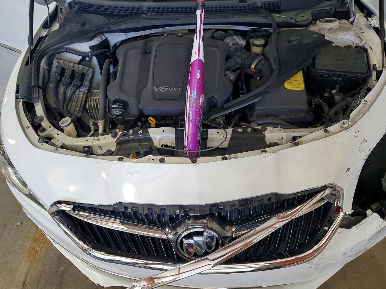 2017 Buick Lacrosse Essence White vin: 1G4ZP5SS8HU198499