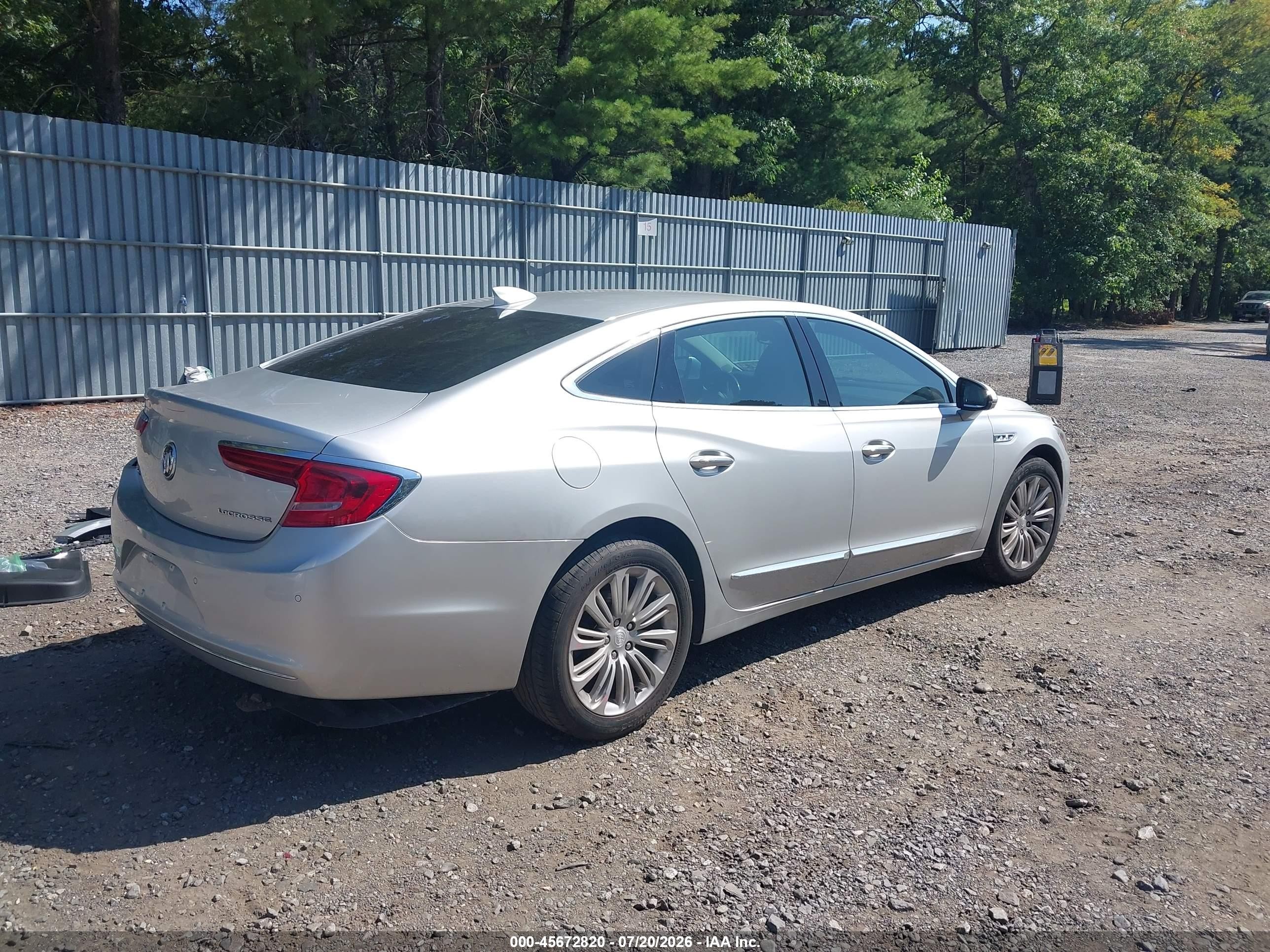 2018 Buick Lacrosse Essence Silver vin: 1G4ZP5SZ6JU125103