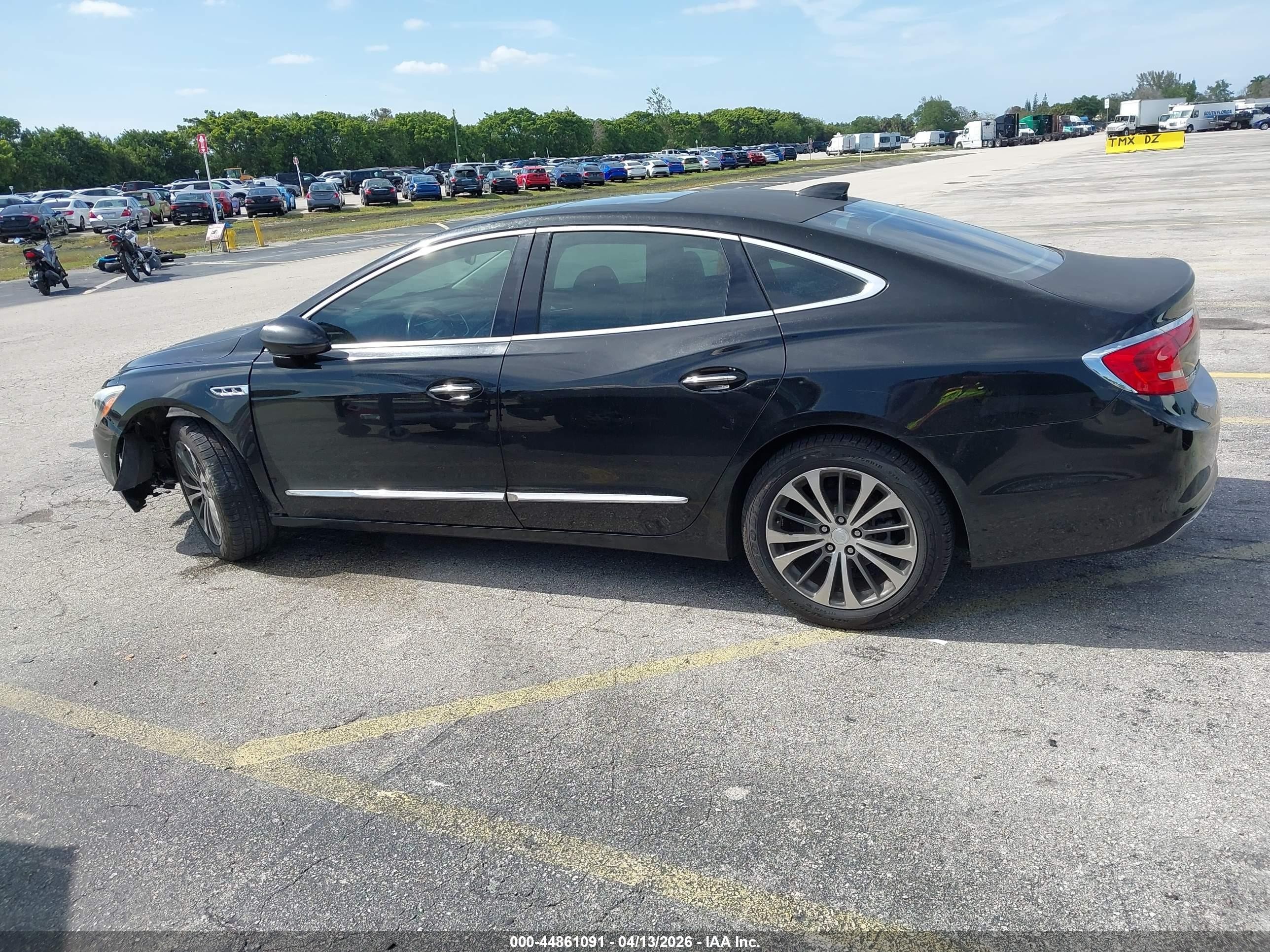 2017 Buick Lacrosse Premium Black vin: 1G4ZR5SS0HU133964