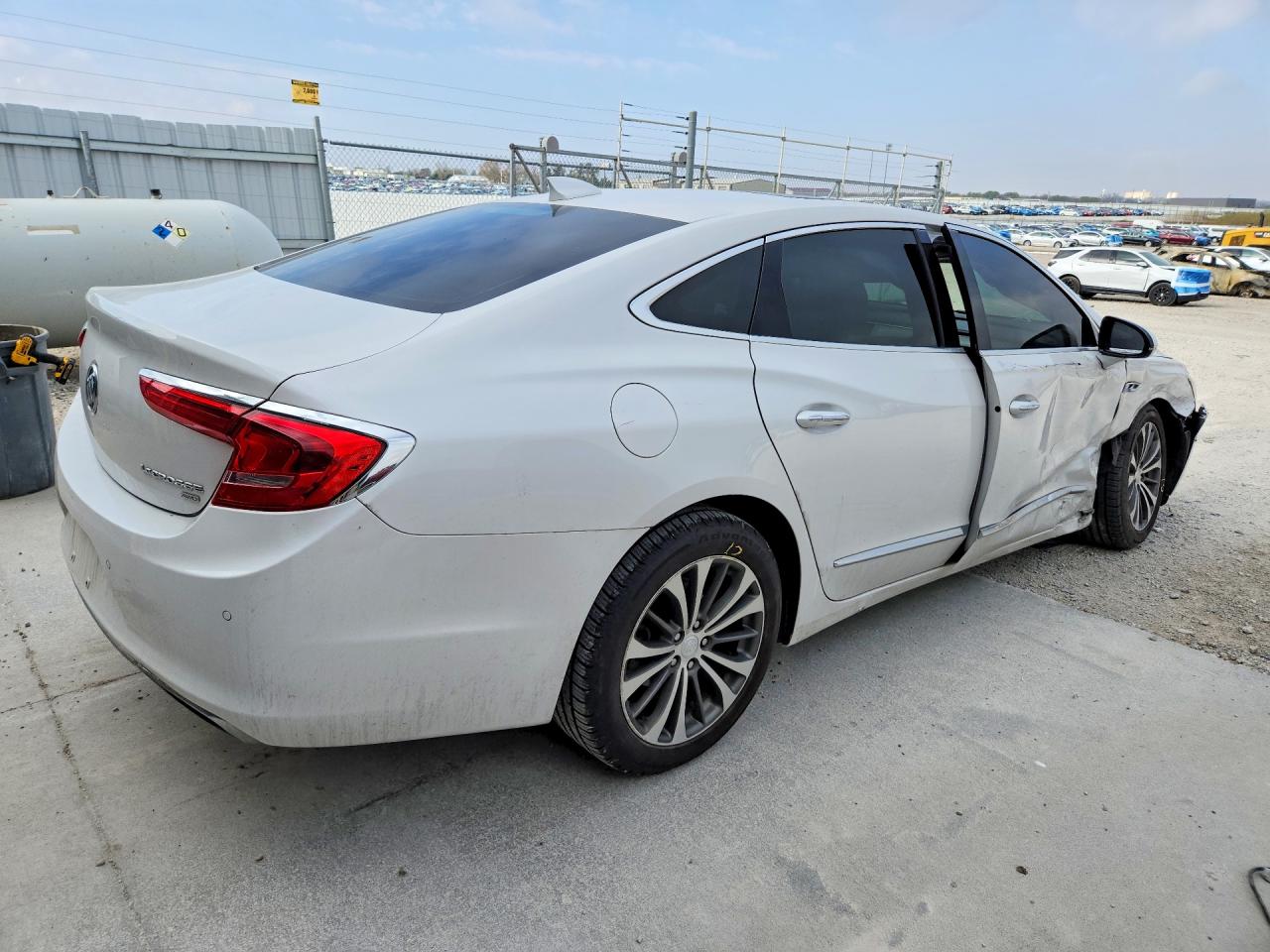 2019 Buick Lacrosse Essence White vin: 1G4ZR5SS8KU114893