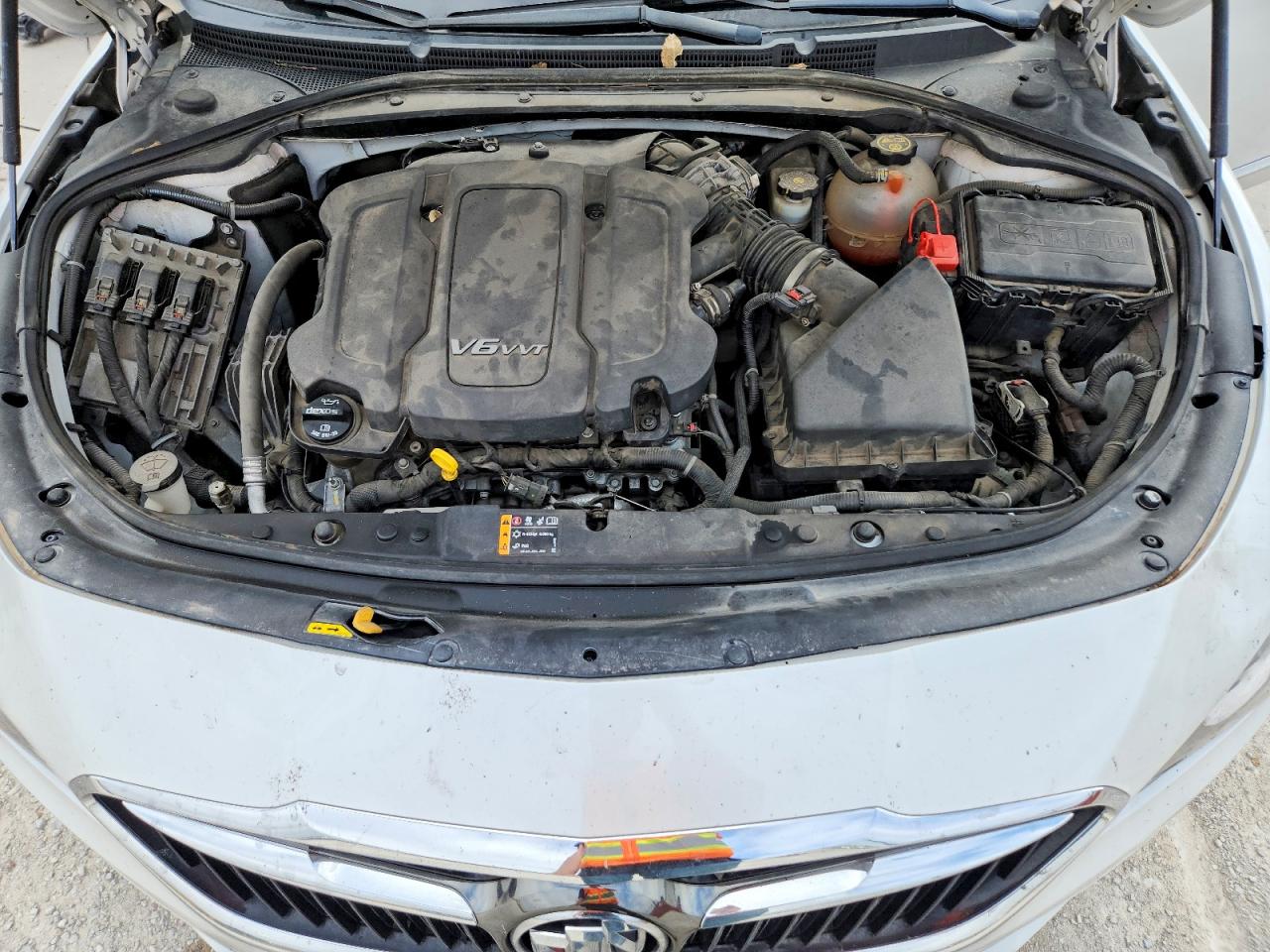 2019 Buick Lacrosse Essence White vin: 1G4ZR5SS8KU114893