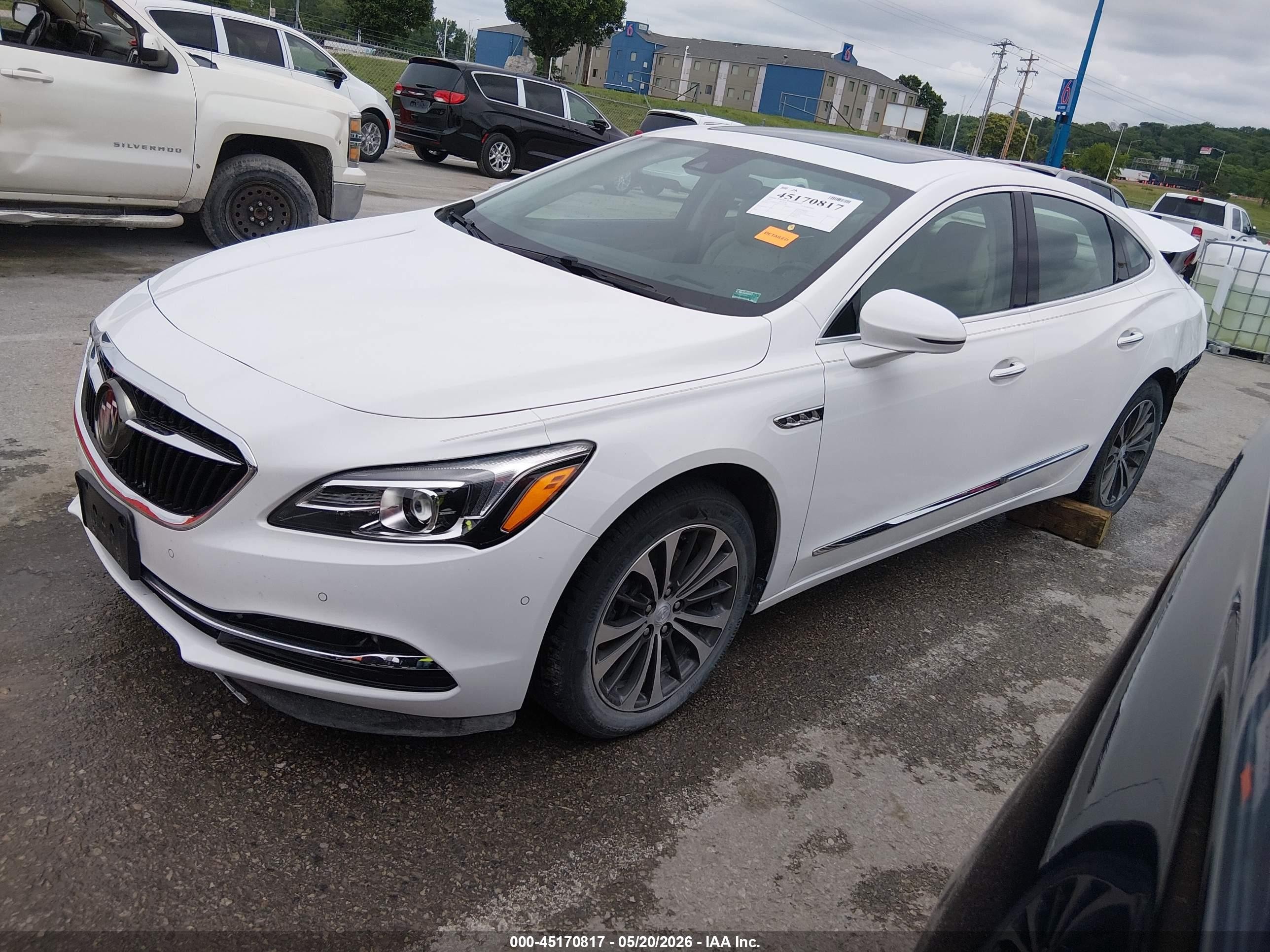 2017 Buick Lacrosse Premium White vin: 1G4ZR5SS9HU152240