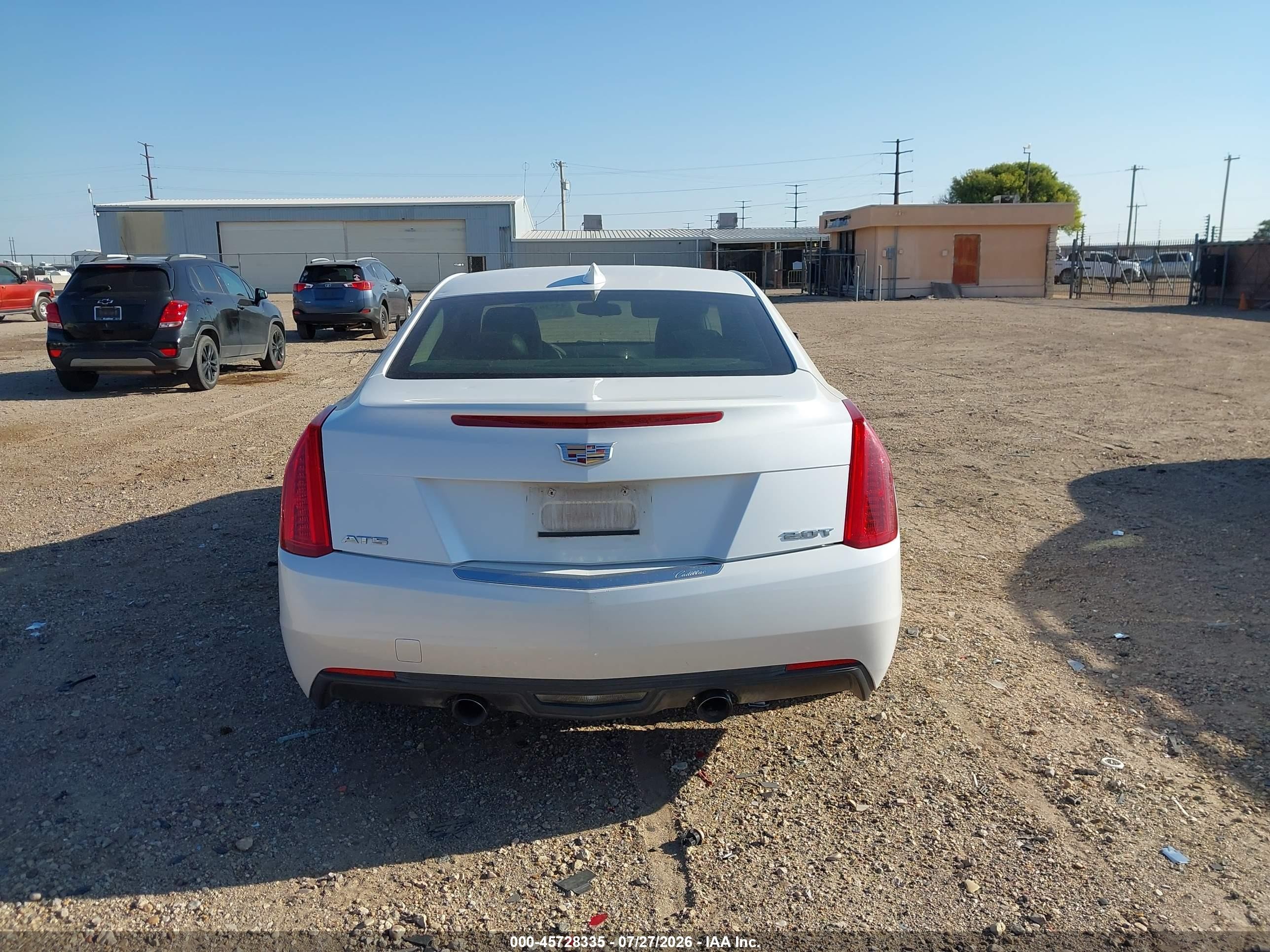 2015 Cadillac Ats Standard Белый vin: 1G6AA1RXXF0123601