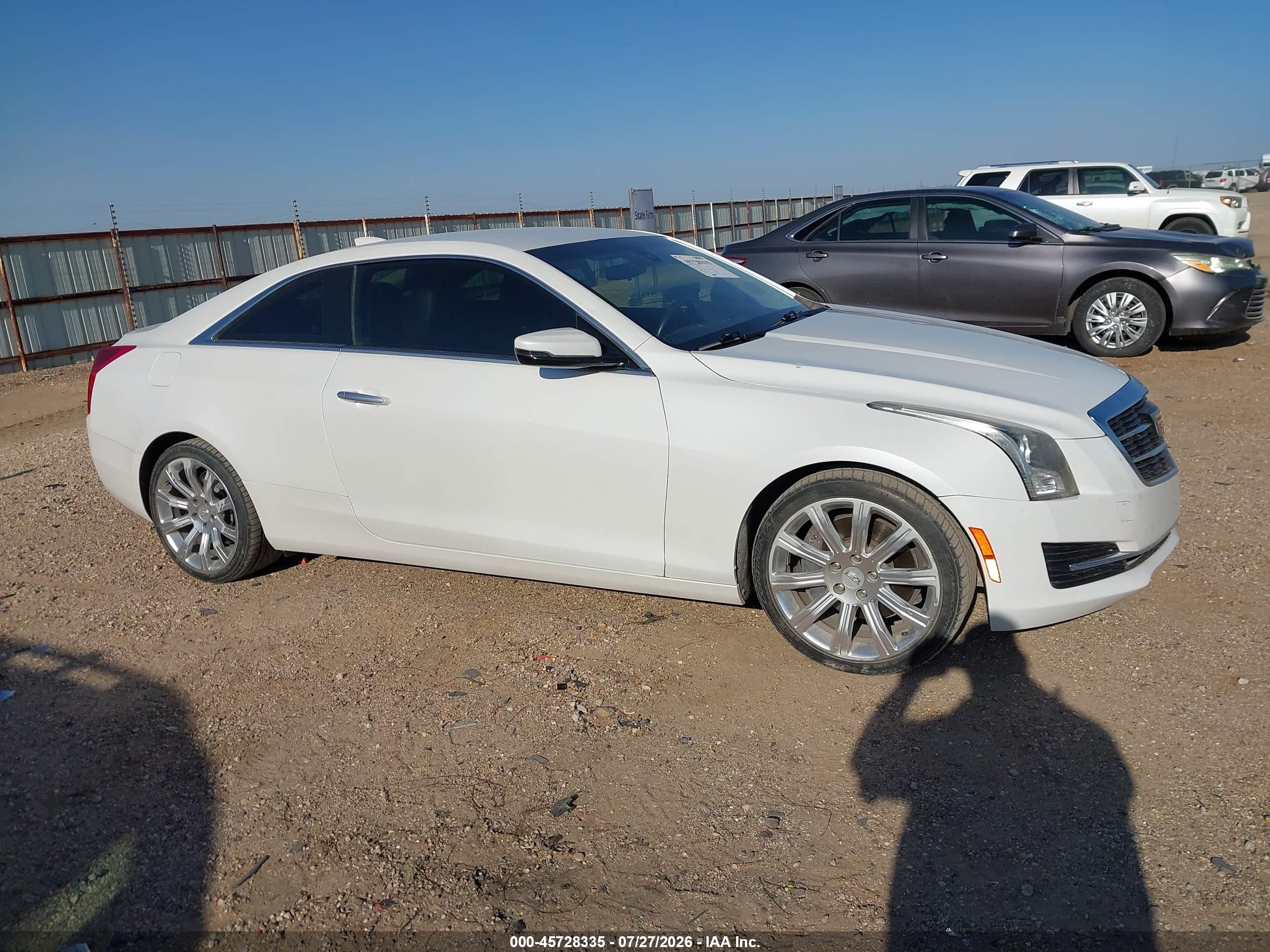 2015 Cadillac Ats Standard Белый vin: 1G6AA1RXXF0123601