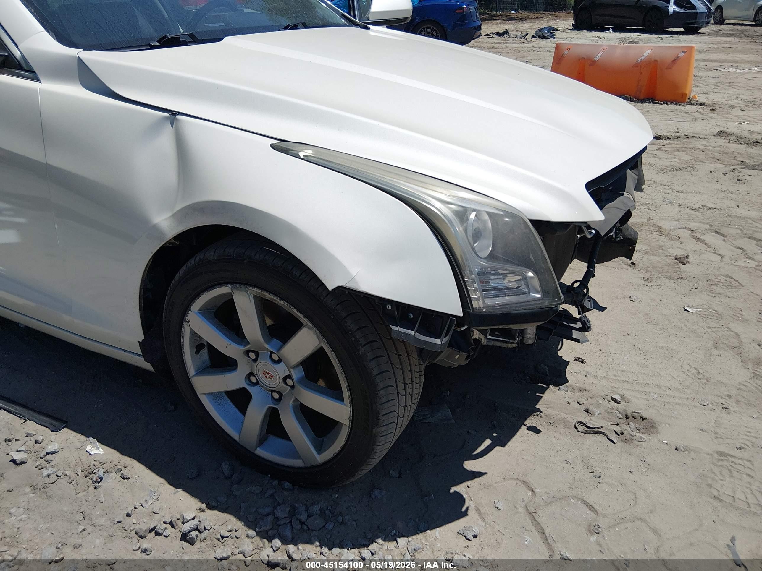2014 Cadillac Ats Standard White vin: 1G6AA5RA0E0155037
