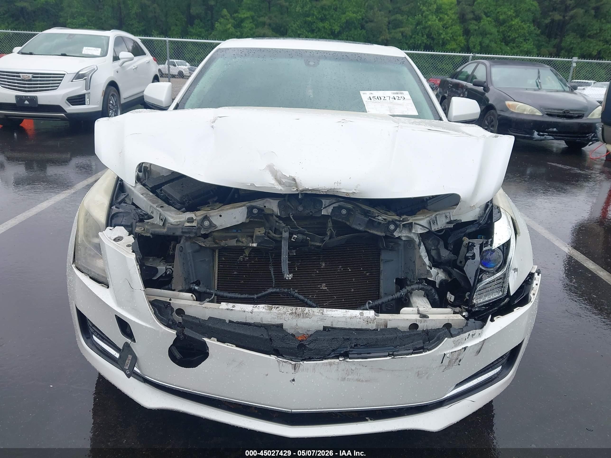 2015 Cadillac Ats Standard Белый vin: 1G6AA5RAXF0111631