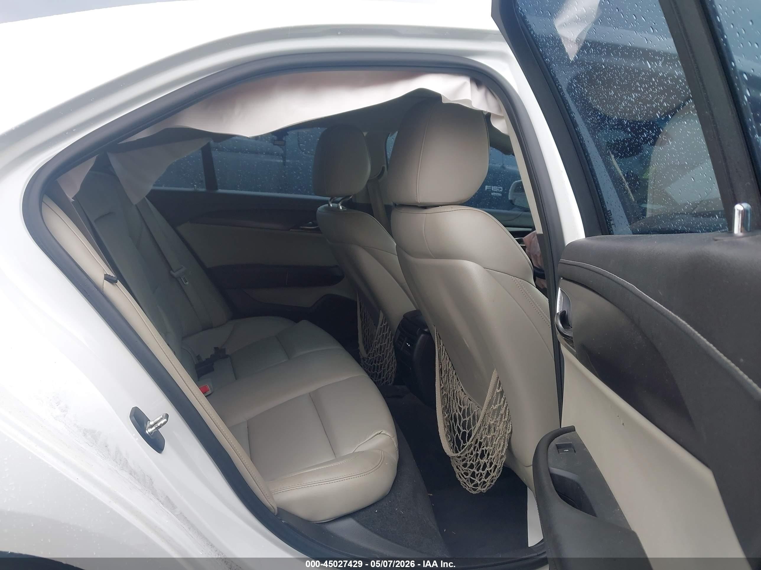 2015 Cadillac Ats Standard Белый vin: 1G6AA5RAXF0111631