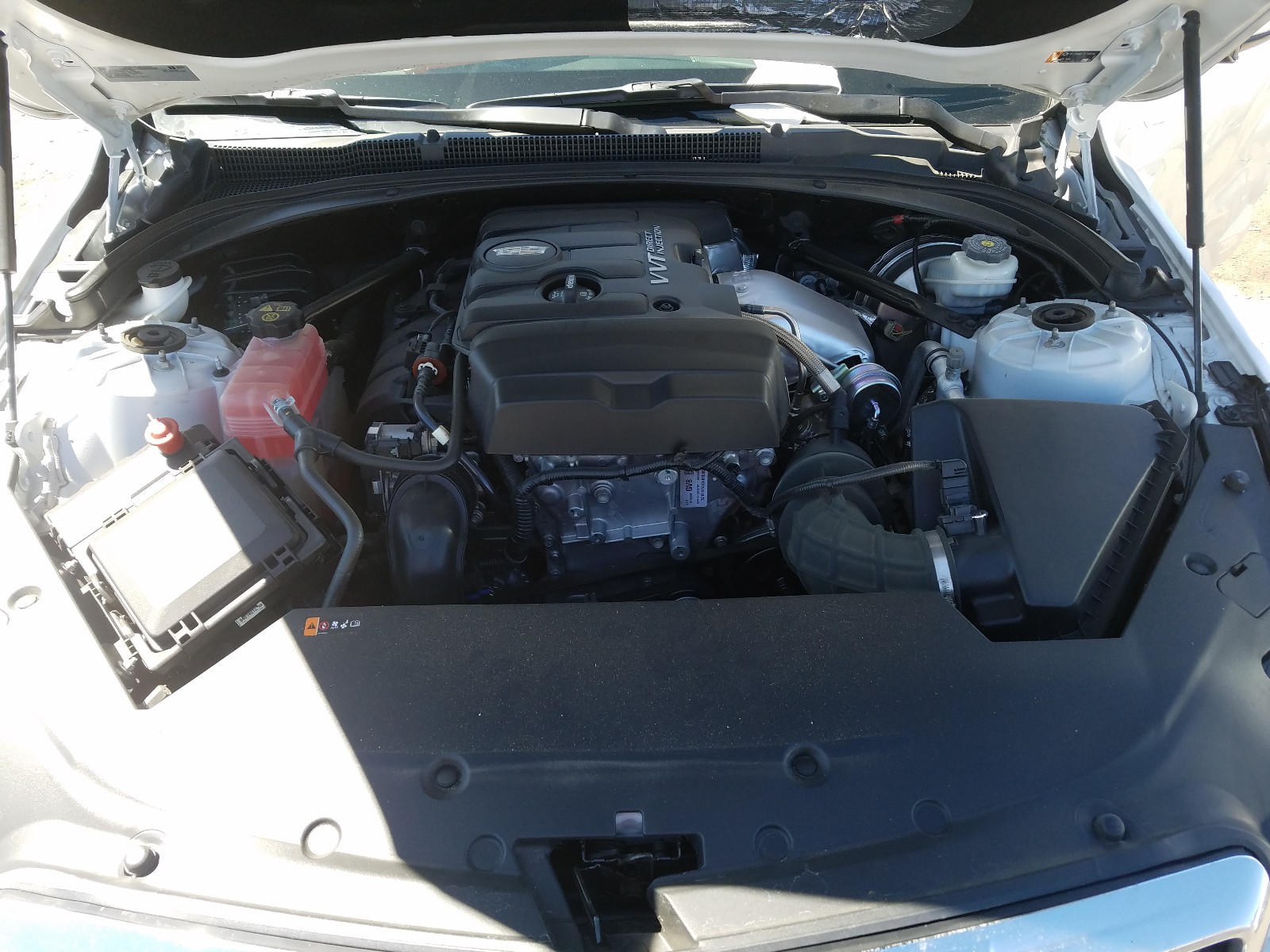 2018 Cadillac Ats  Белый vin: 1G6AA5RX5J0176903