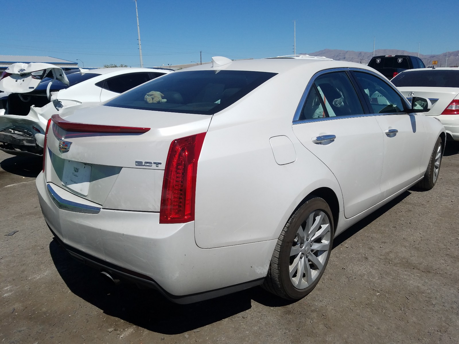 2018 Cadillac Ats  Белый vin: 1G6AA5RX5J0176903