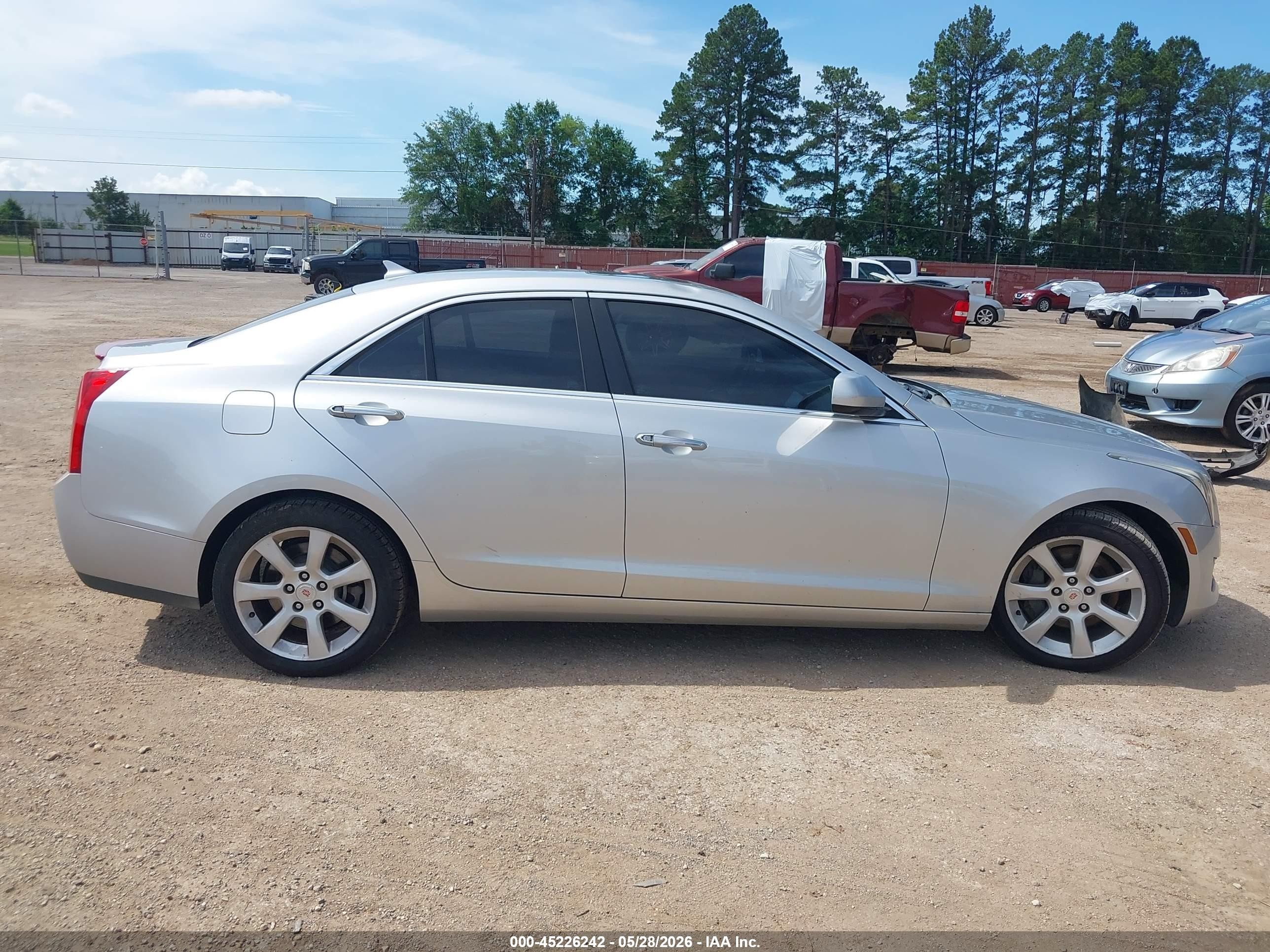 2013 Cadillac Ats Standard Белый vin: 1G6AA5RXXD0168686