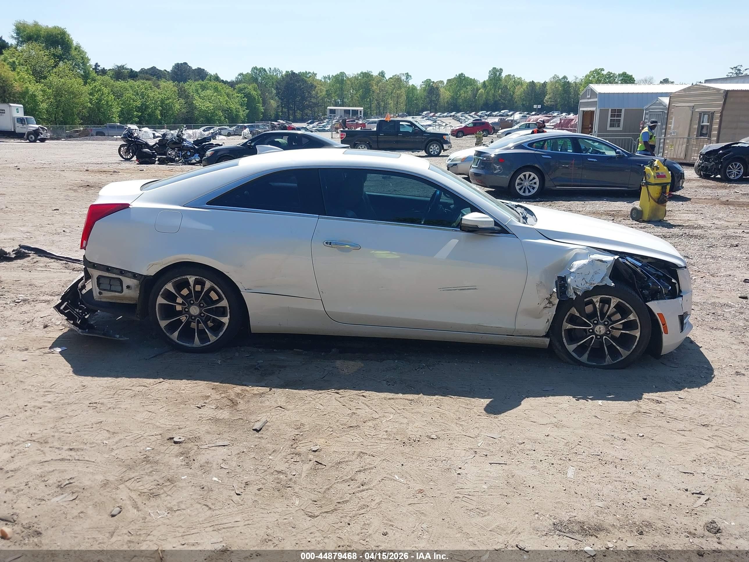 2015 Cadillac Ats Luxury White vin: 1G6AB1RX8F0127711