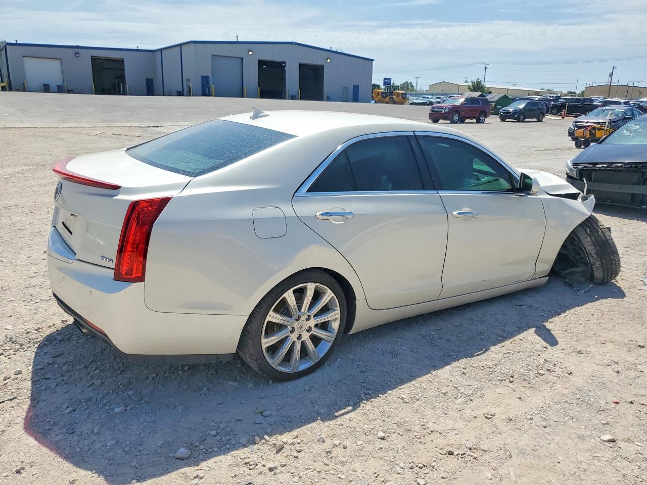 2014 Cadillac Ats Luxury White vin: 1G6AB5R38E0108675