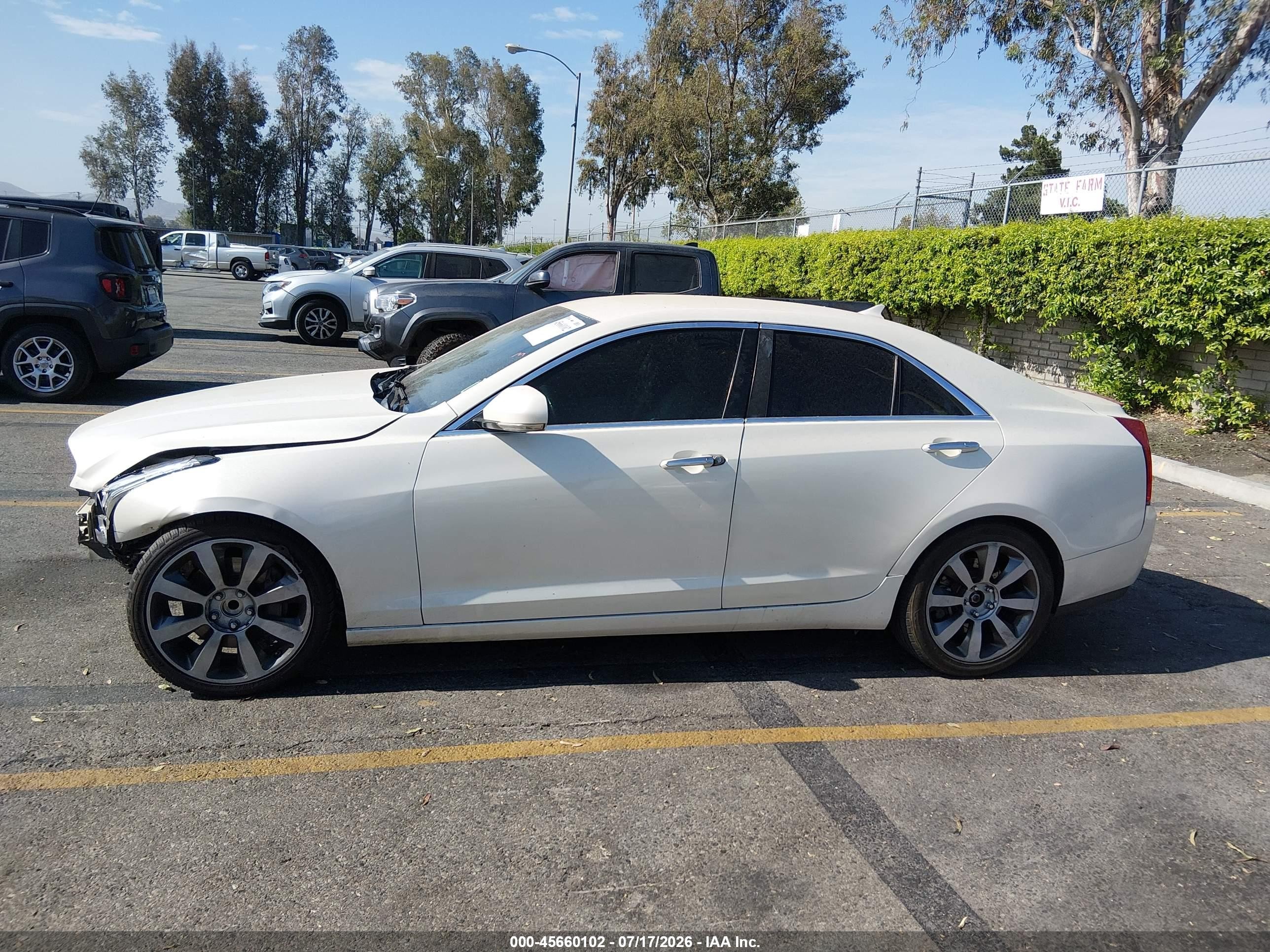 2014 Cadillac Ats Luxury White vin: 1G6AB5RA2E0161273