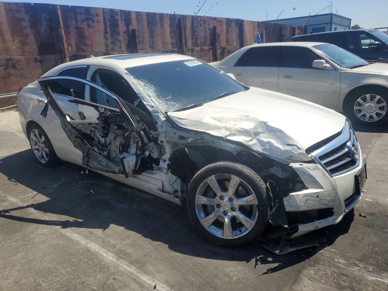 2014 Cadillac Ats Luxury White vin: 1G6AB5RA2E0185590