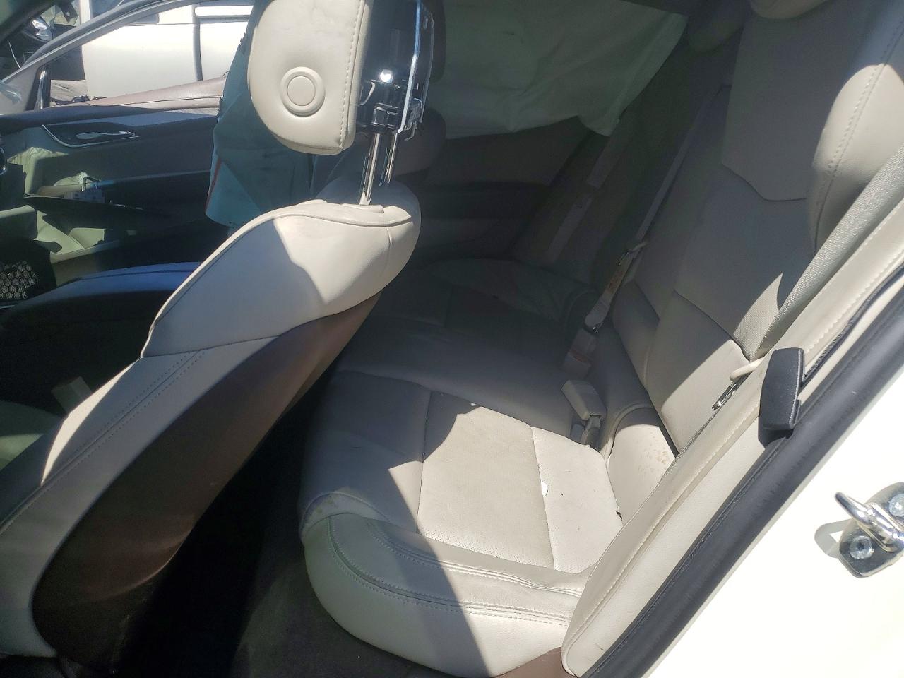 2014 Cadillac Ats Luxury White vin: 1G6AB5RA2E0185590