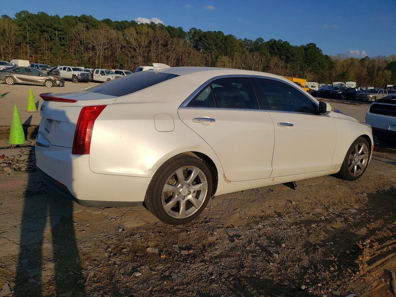 2015 Cadillac Ats Luxury White vin: 1G6AB5RA9F0136906