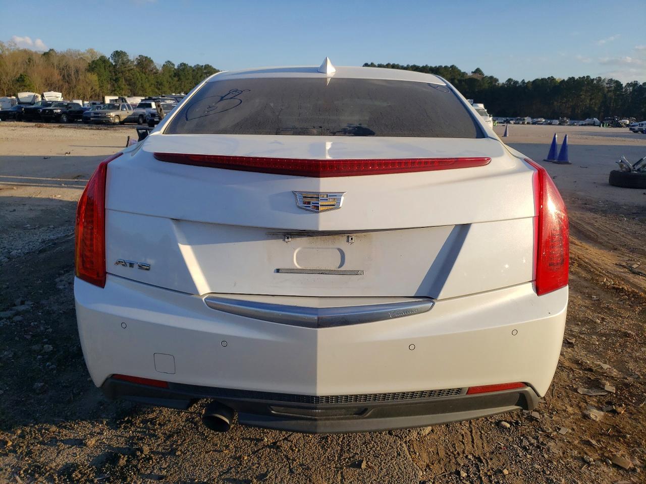 2015 Cadillac Ats Luxury White vin: 1G6AB5RA9F0136906