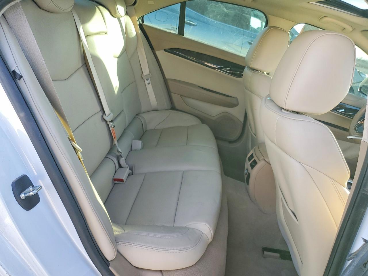 2015 Cadillac Ats Luxury White vin: 1G6AB5RX5F0125356
