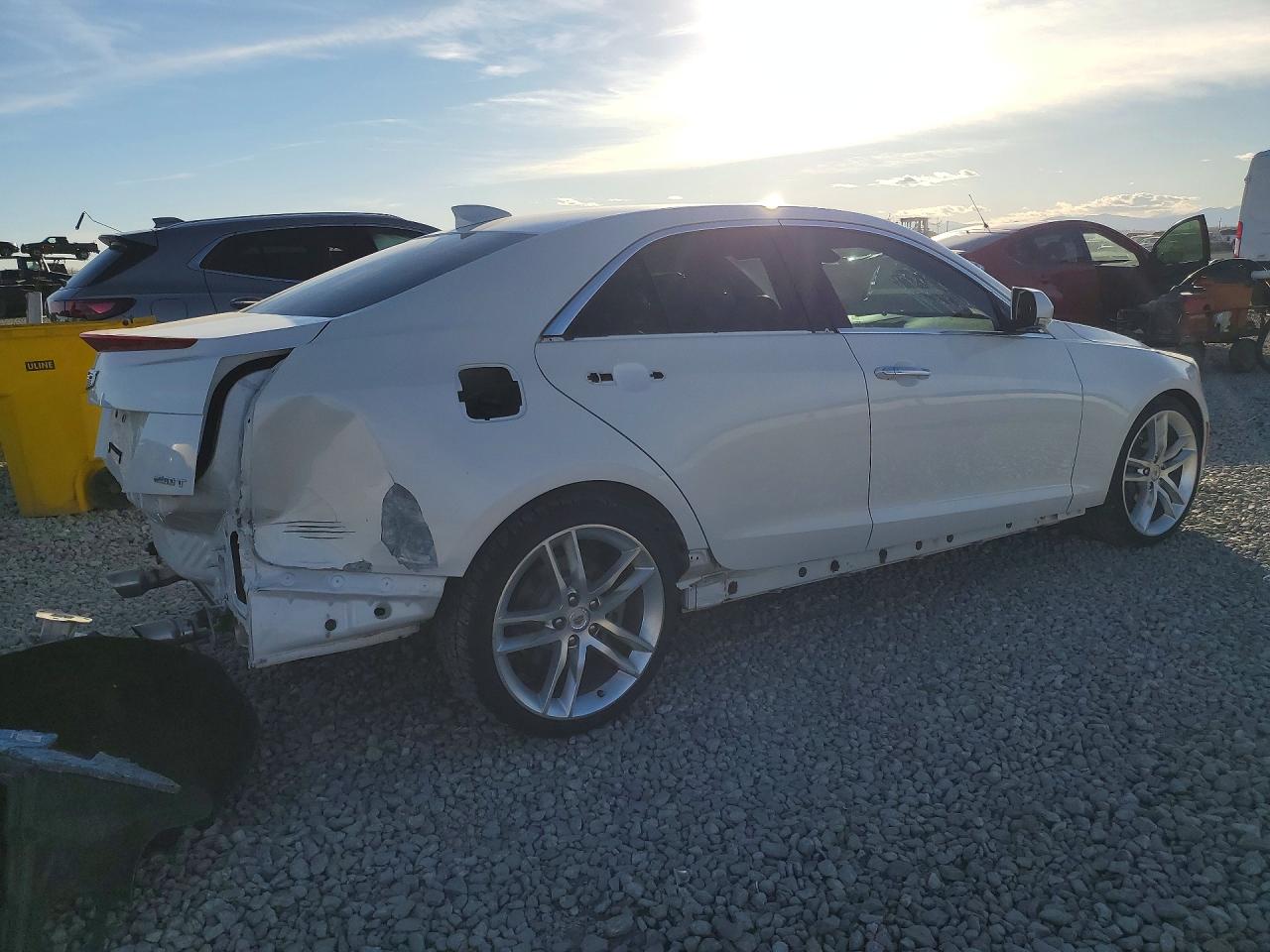 2015 Cadillac Ats Luxury White vin: 1G6AB5RX5F0125356