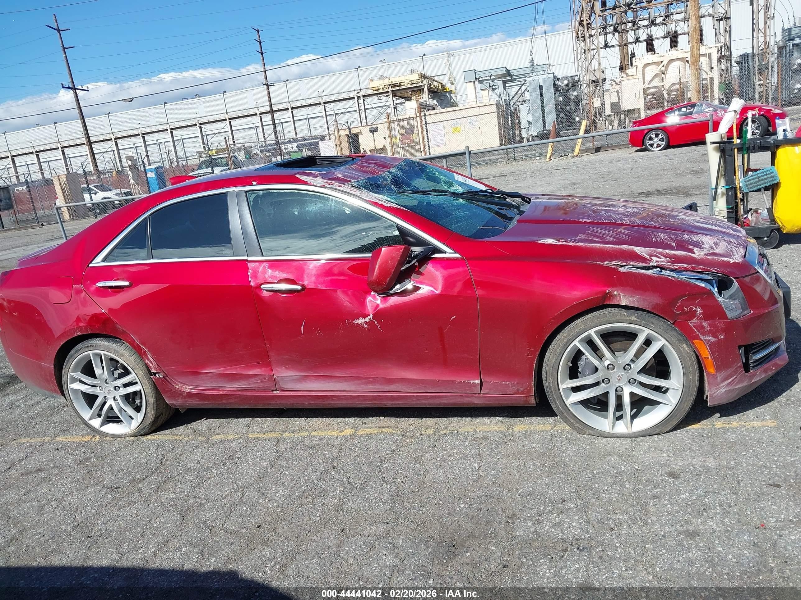 2018 Cadillac Ats Luxury Красный vin: 1G6AB5RX8J0133847
