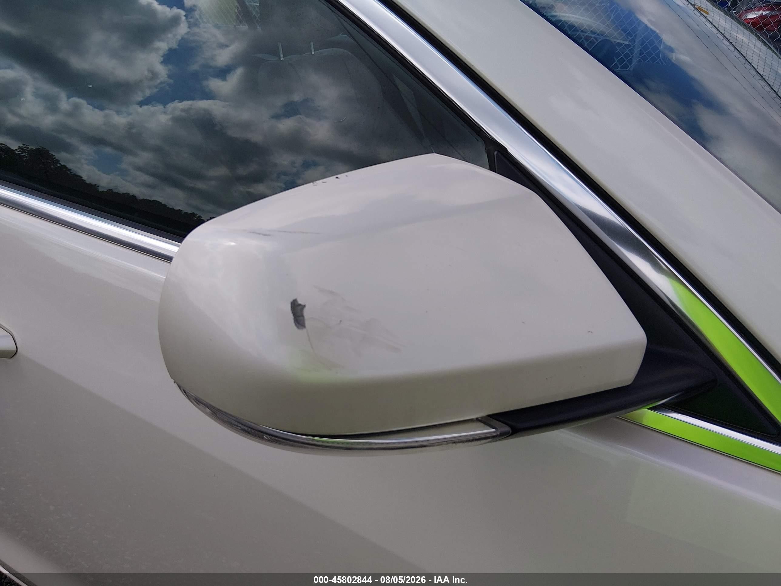 2014 Cadillac Ats Luxury White vin: 1G6AB5RX9E0107862