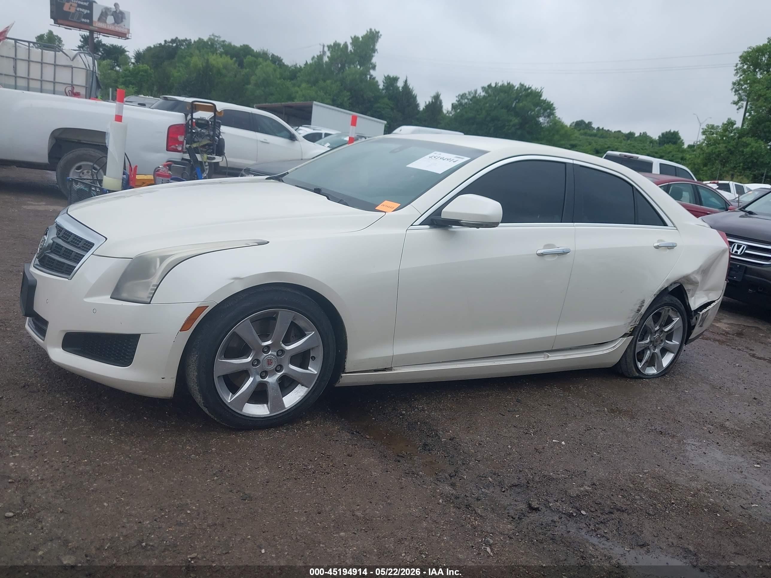 2014 Cadillac Ats Luxury White vin: 1G6AB5RX9E0152882
