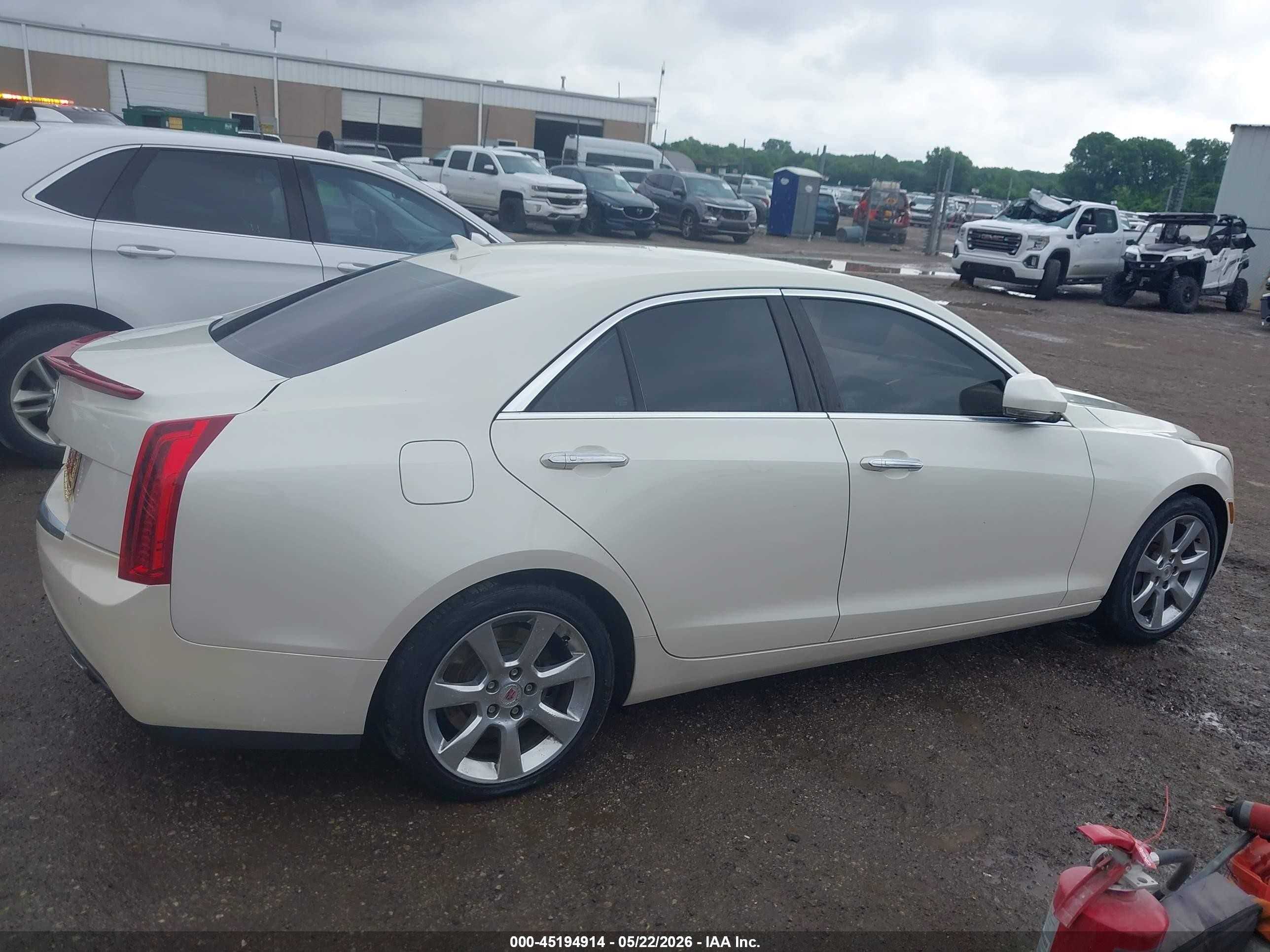 2014 Cadillac Ats Luxury White vin: 1G6AB5RX9E0152882