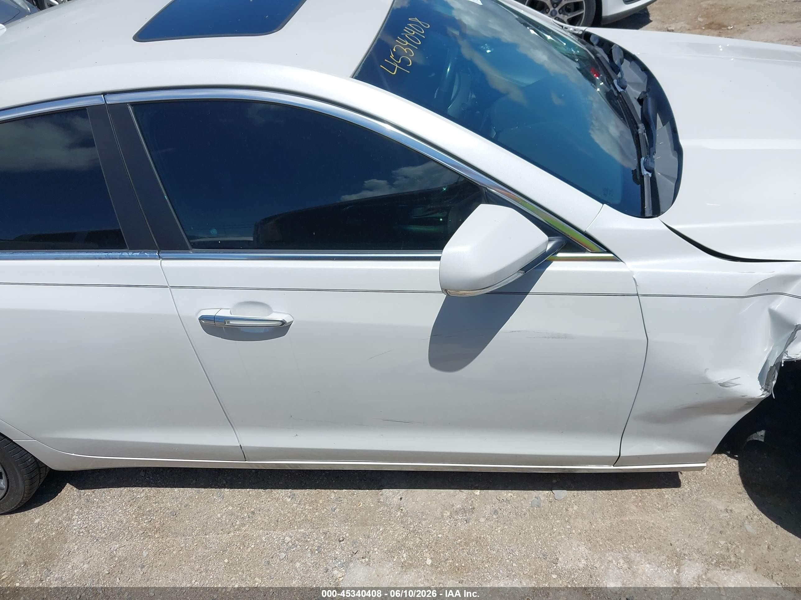2015 Cadillac Ats Performance White vin: 1G6AC5S37F0115027