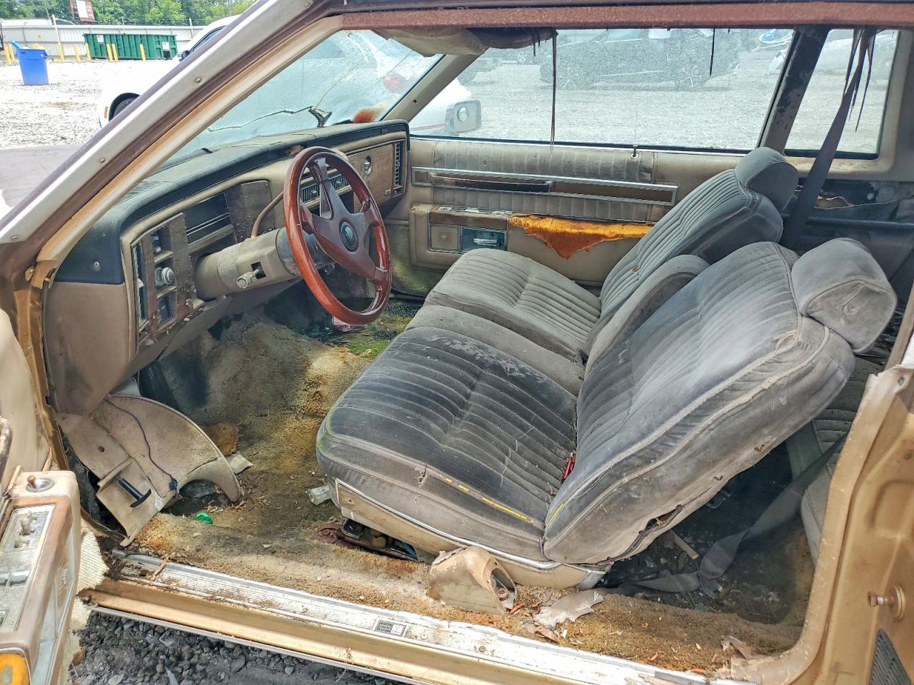 1981 Cadillac Deville Brown vin: 1G6AD479XB9209963