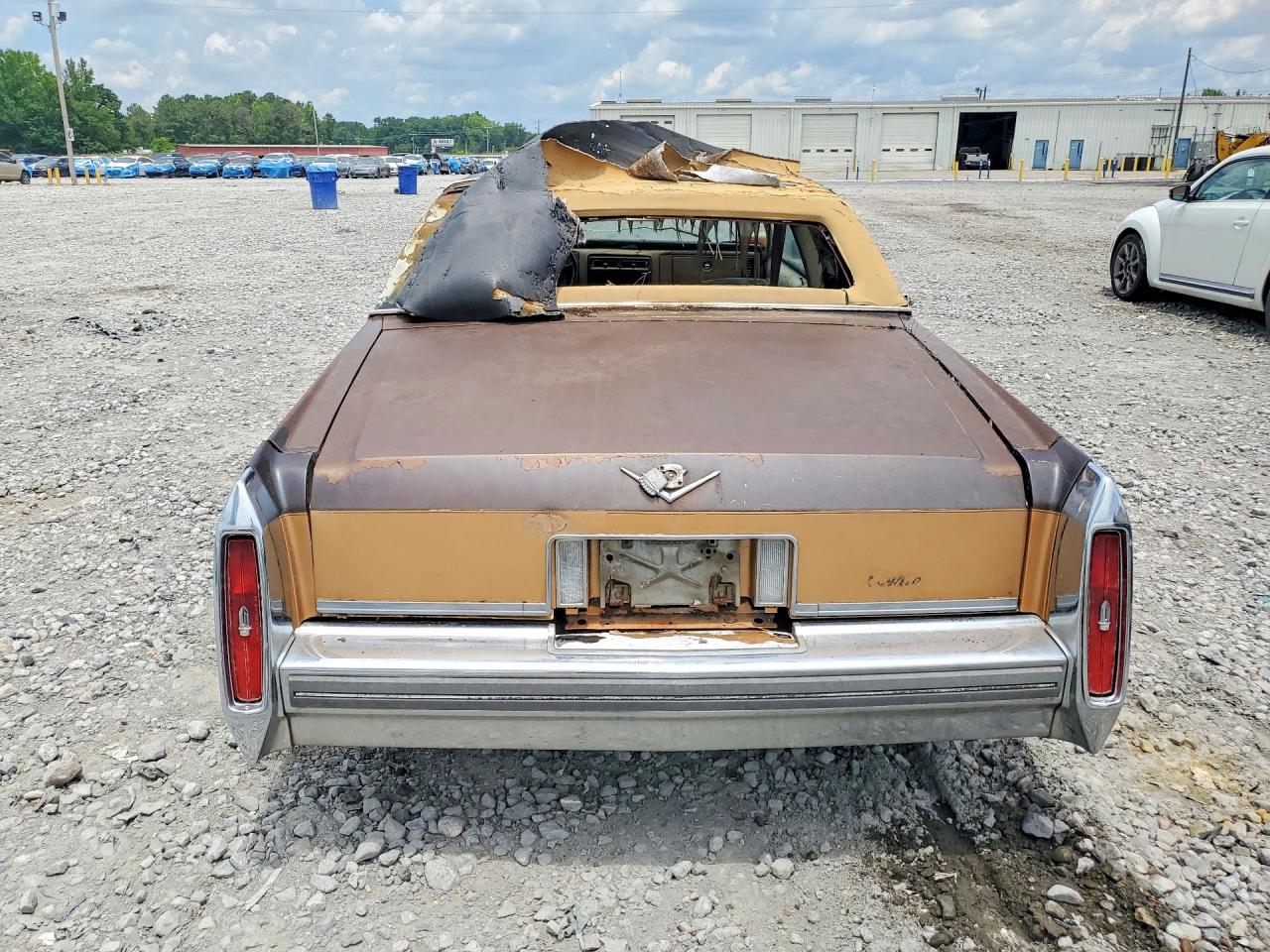 1981 Cadillac Deville Brown vin: 1G6AD479XB9209963