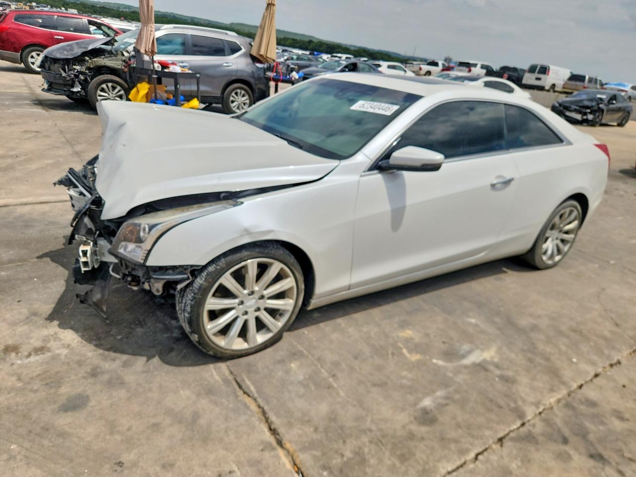 2018 Cadillac Ats White vin: 1G6AE1RX8J0130642