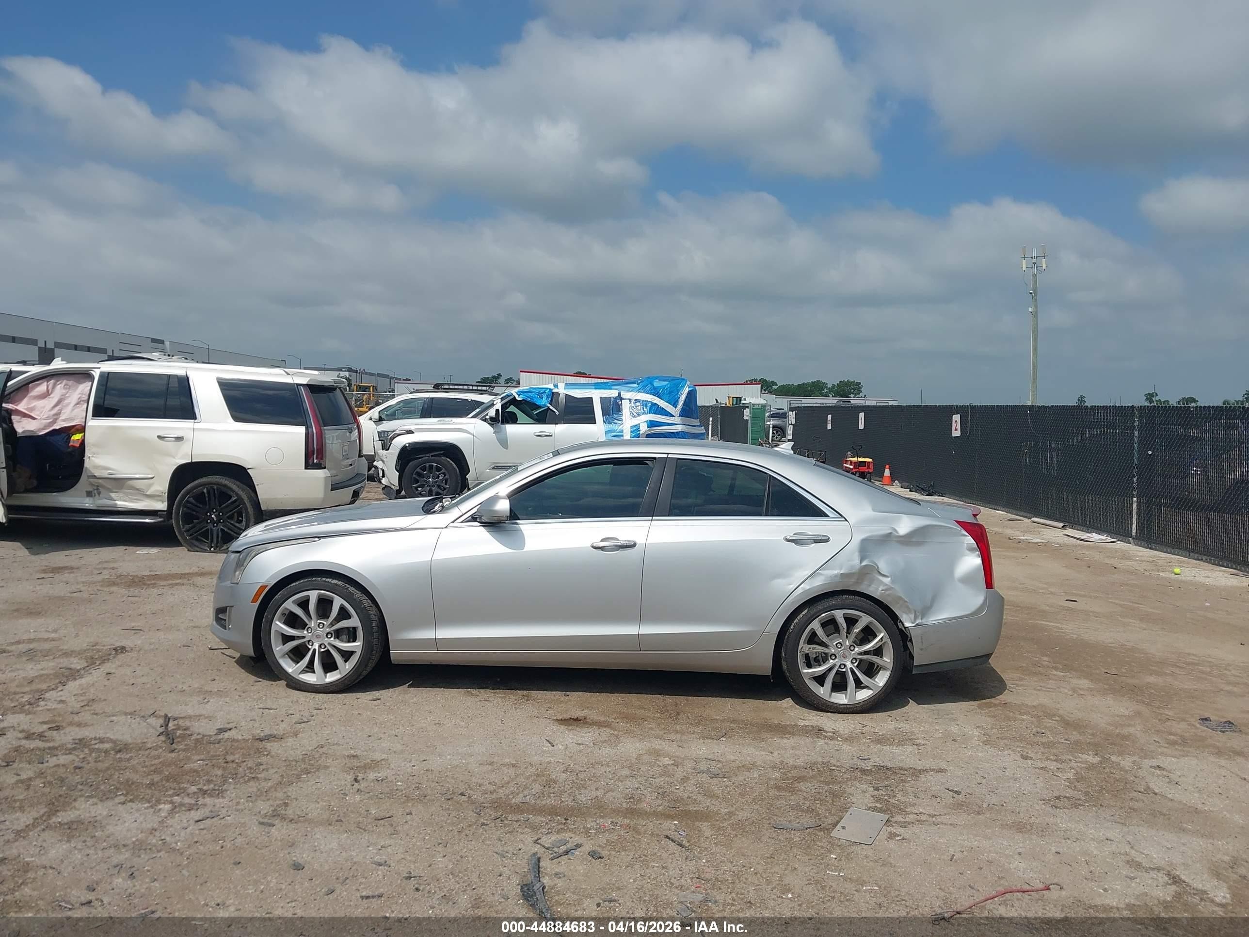 2014 Cadillac Ats Premium Серебряный vin: 1G6AE5SX8E0168931