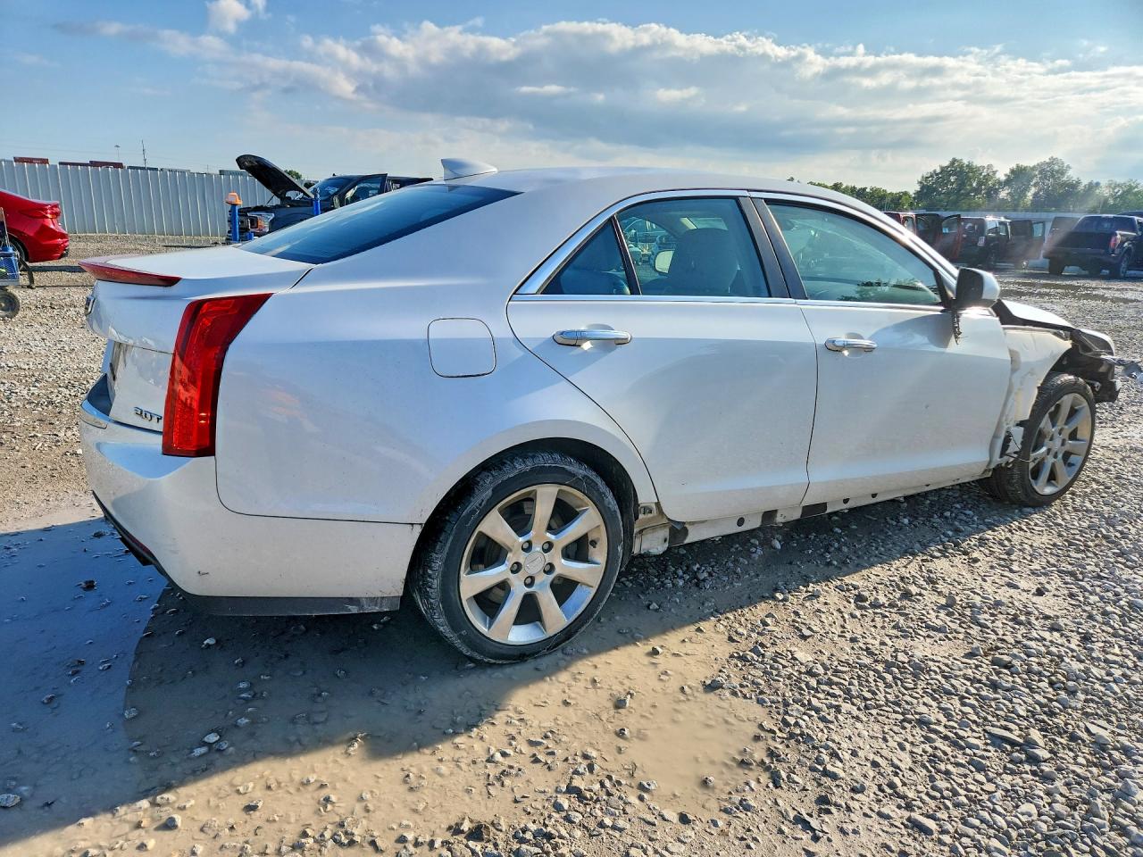 2015 Cadillac Ats Белый vin: 1G6AG5RX4F0130436