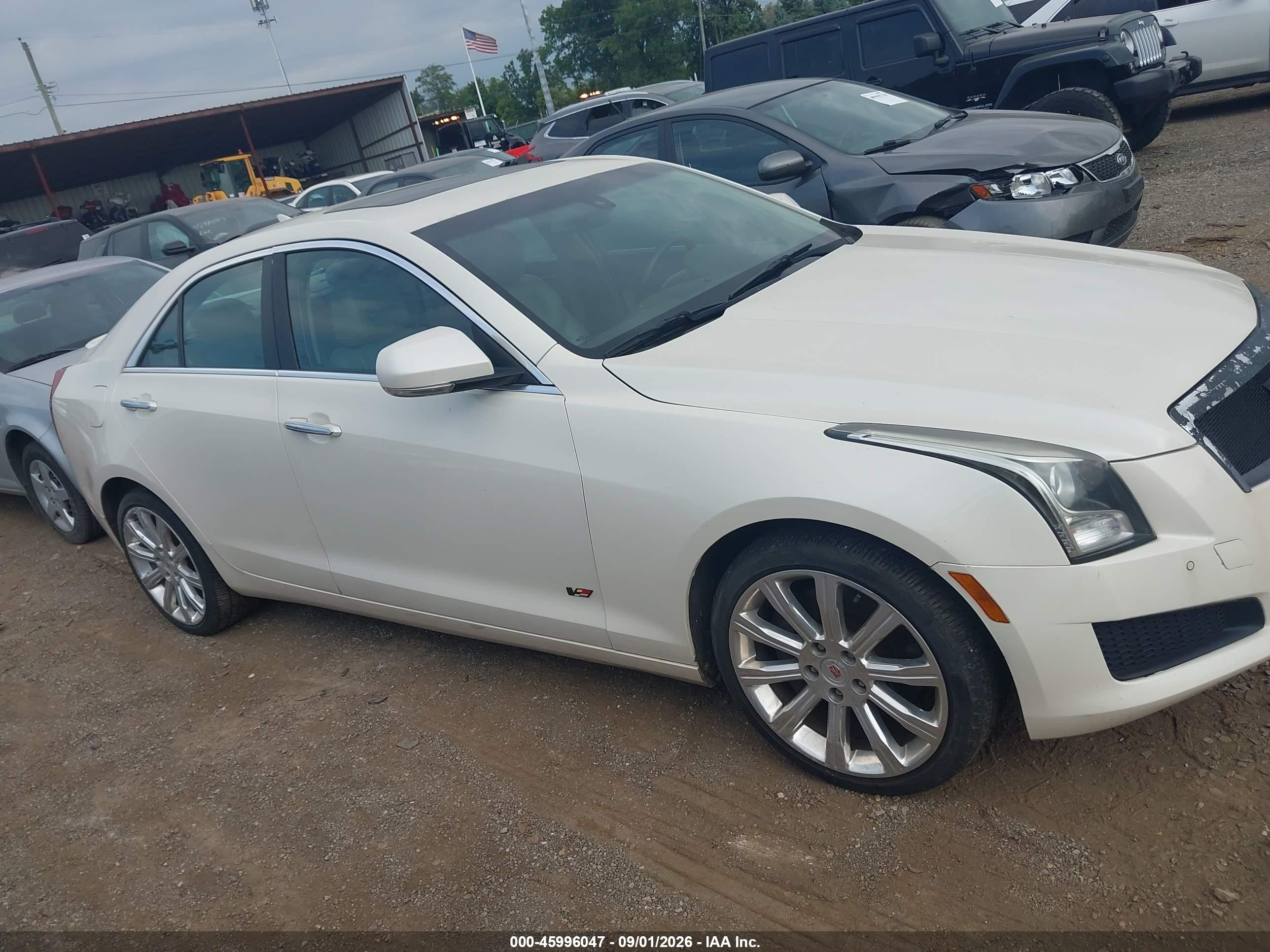 2014 Cadillac Ats Luxury Белый vin: 1G6AH5R35E0146282