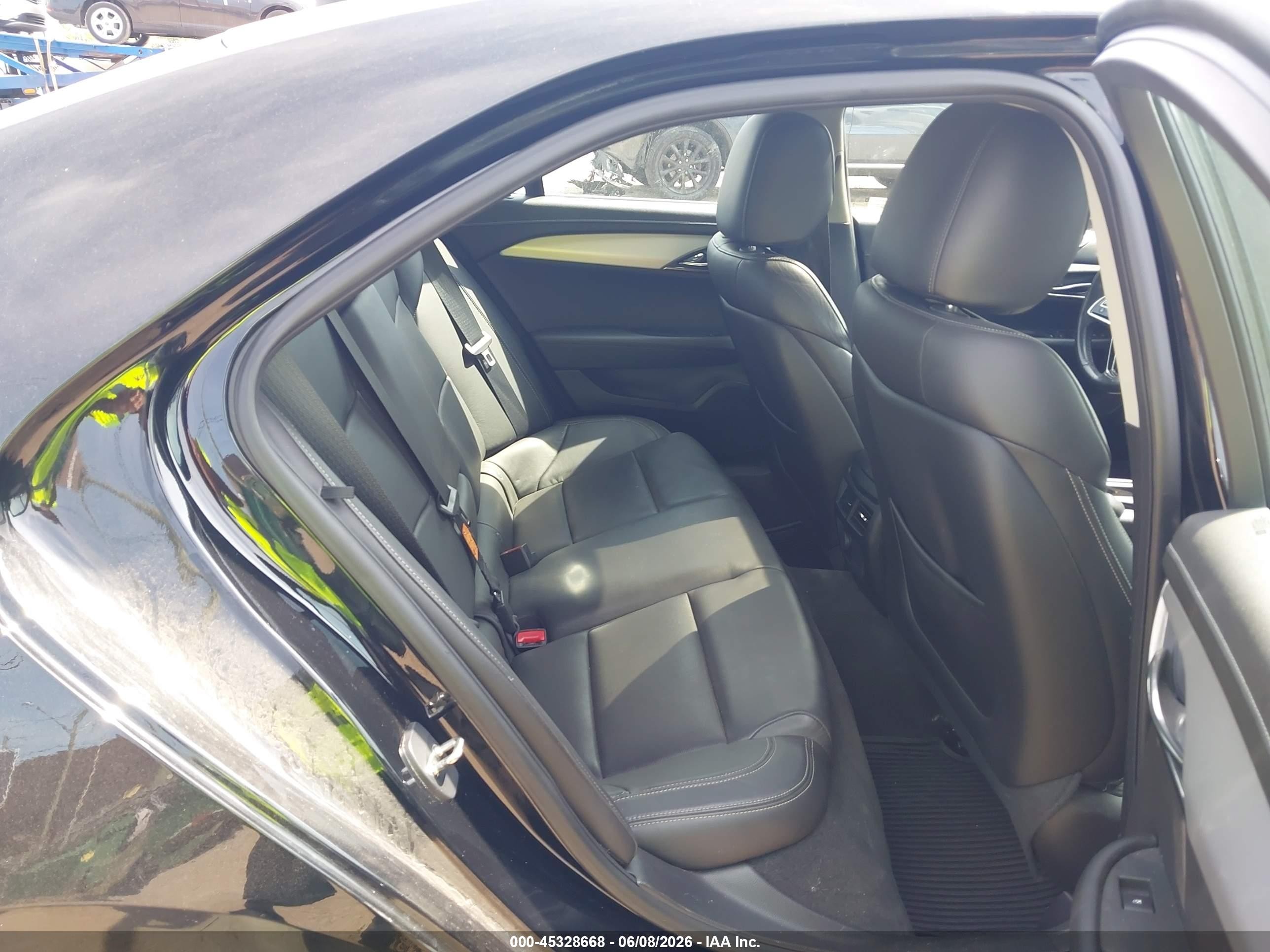 2015 Cadillac Ats Luxury Черный vin: 1G6AH5RXXF0106378
