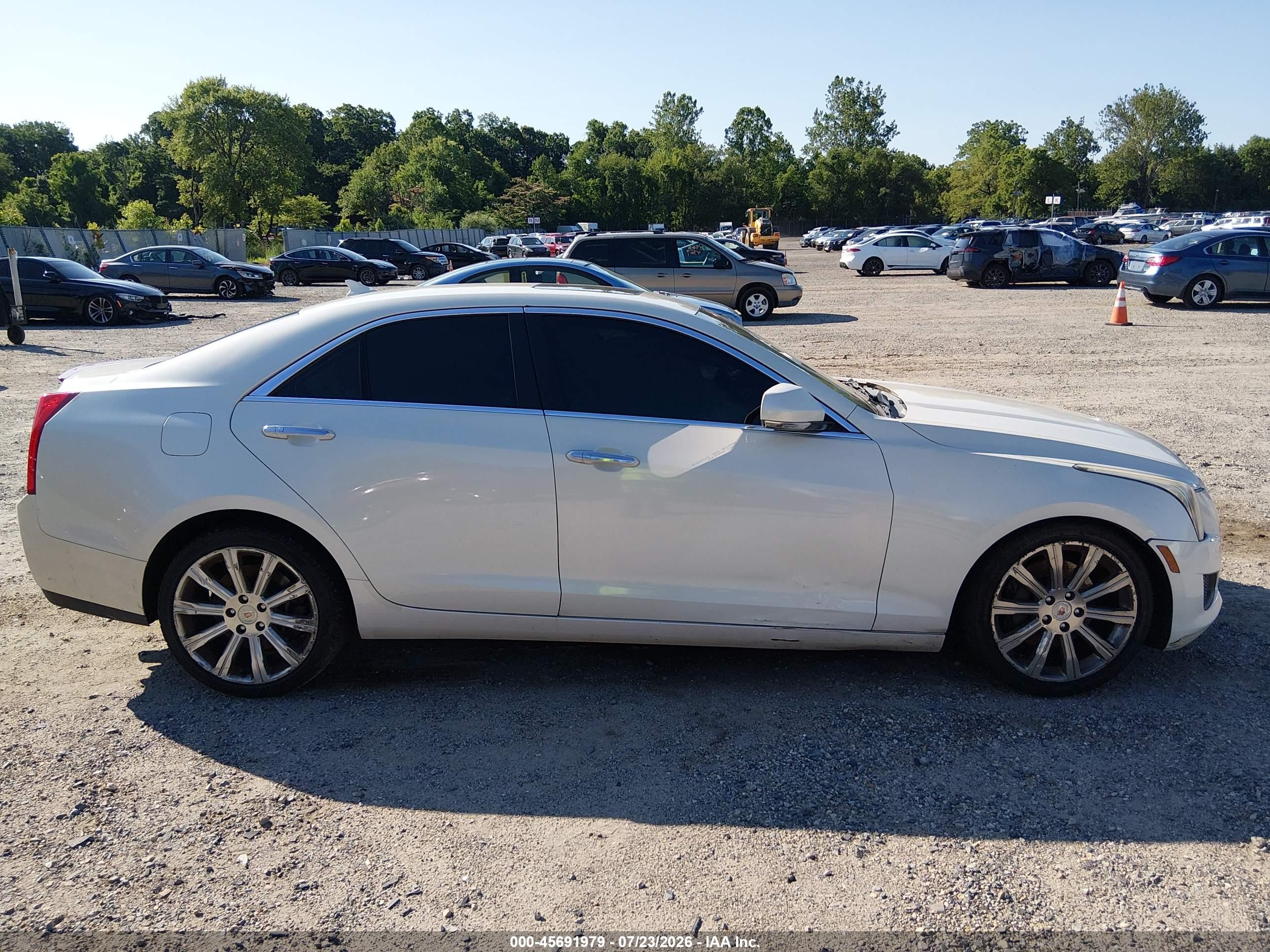 2014 Cadillac Ats Luxury White vin: 1G6AH5SX9E0102007
