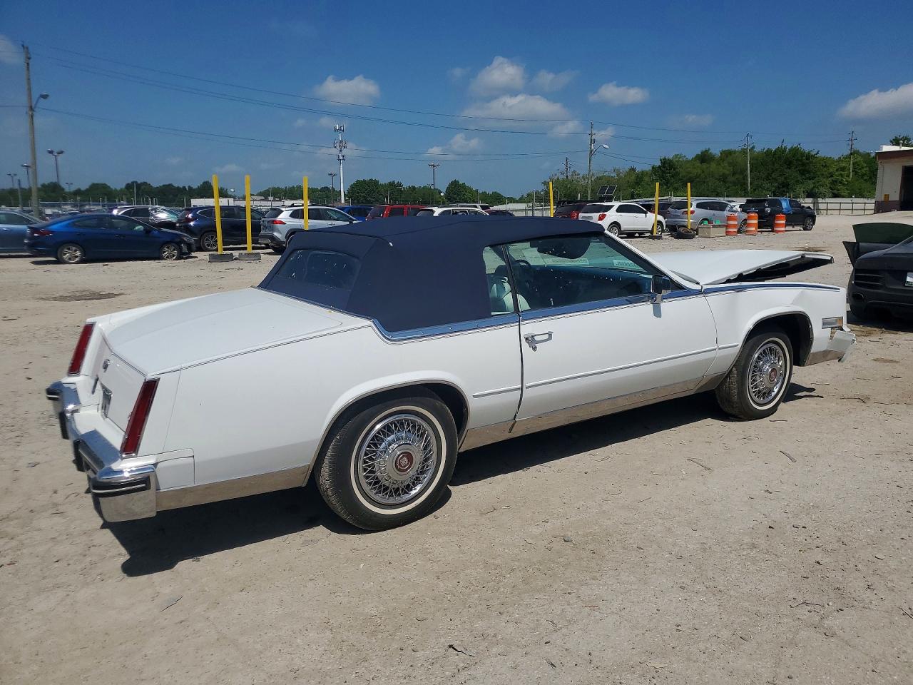 1984 Cadillac Eldorado Biarritz Белый vin: 1G6AL6782EE614748