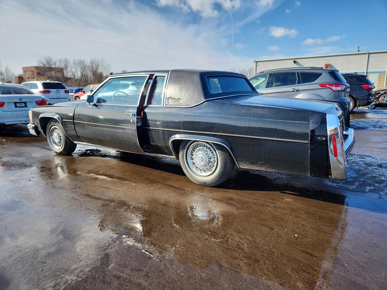 1984 Cadillac Deville Black vin: 1G6AM4787E9070662